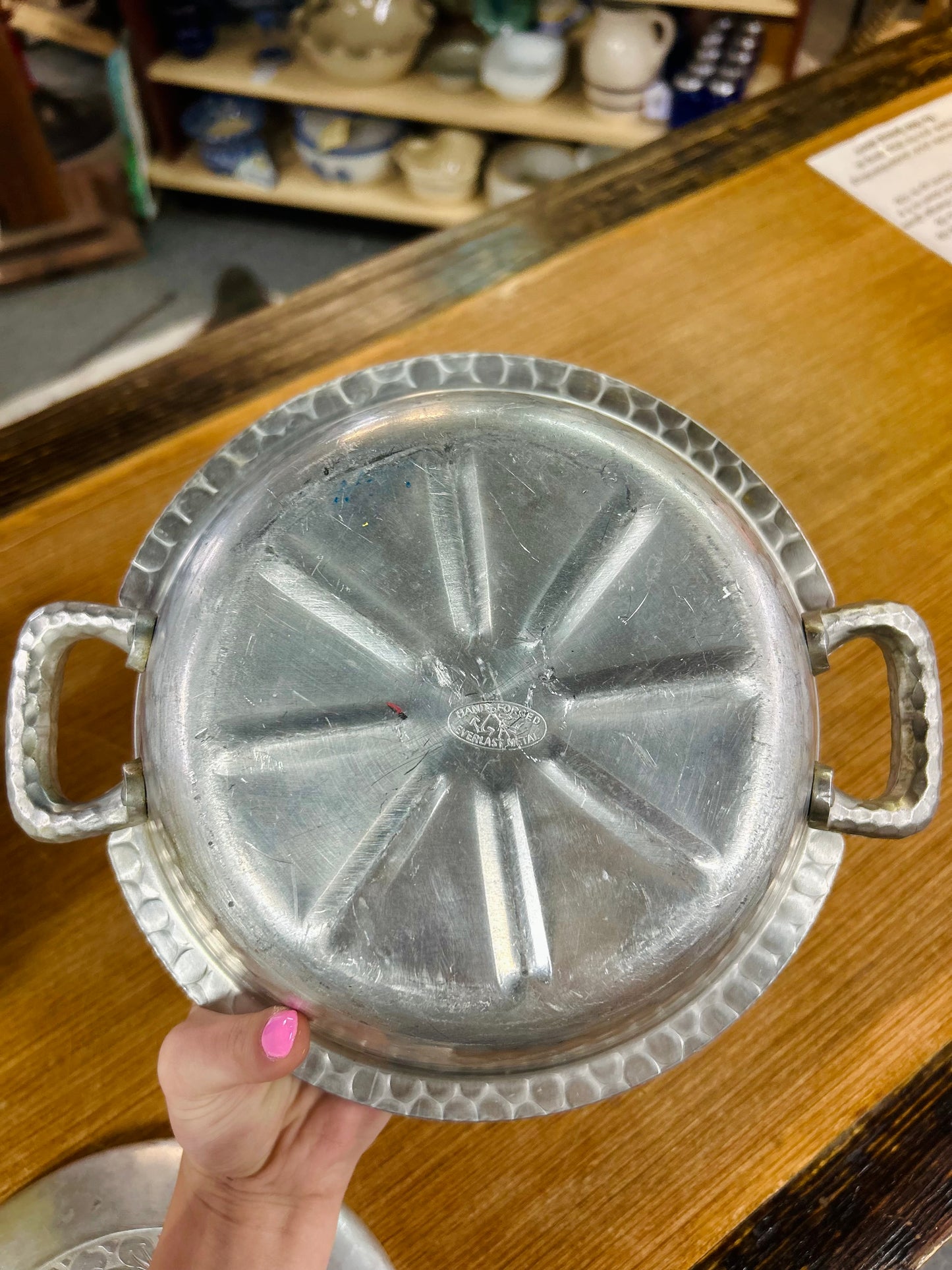 Vintage Everlast Metal Hand Forged Battered Aluminum Pan with Top