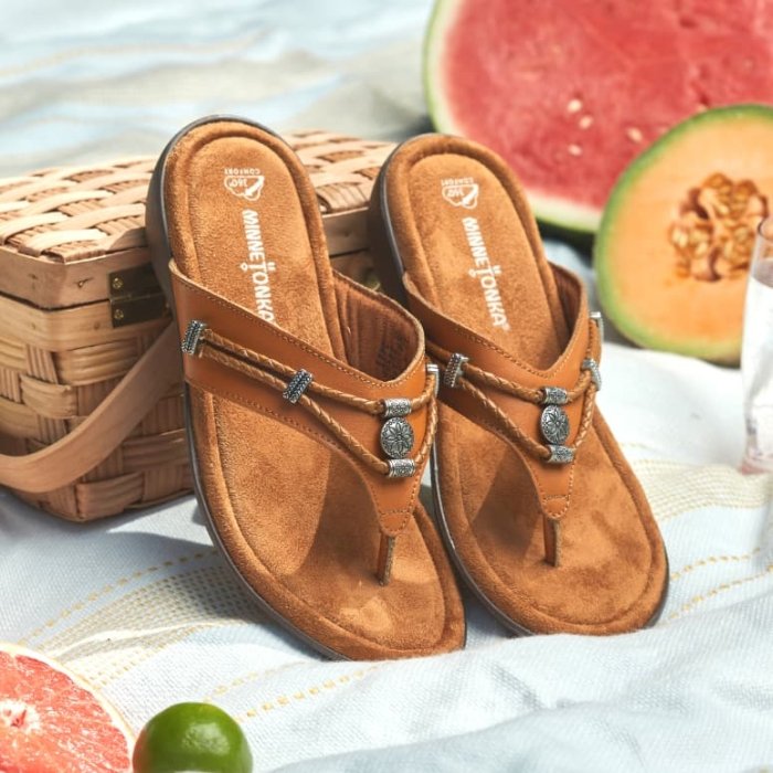 Minnetonka Women's Silverthorne 360 Cognac Sandal