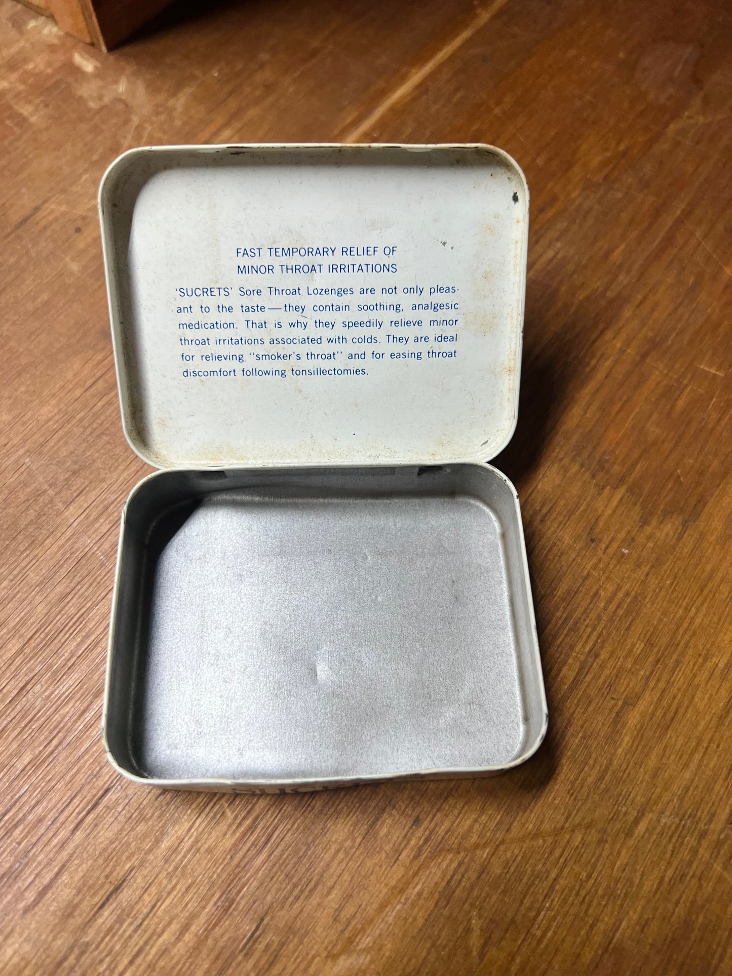 Sucrets Sore Throat Lozenges Metal Tin (Blue)