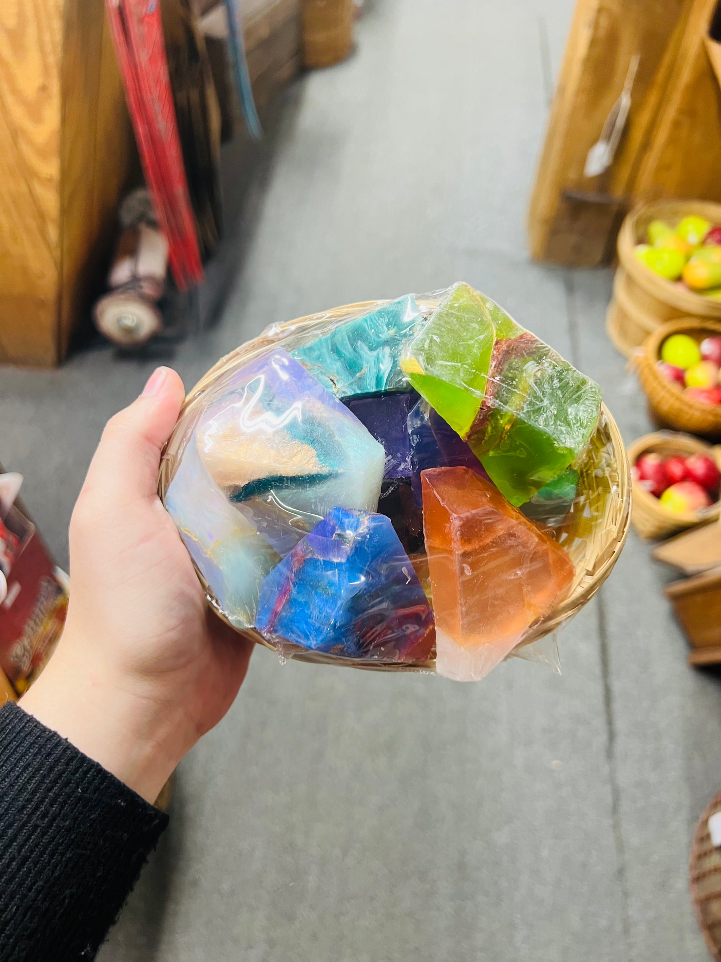 SoapRocks Gems in the Rough 12oz Basket