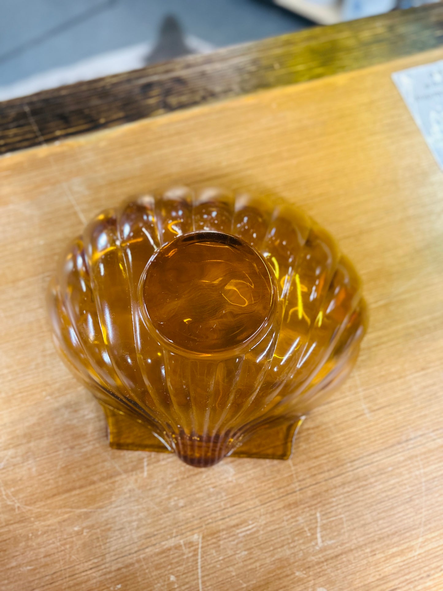 Vintage Indiana Glass Amber Clamshell Bowl