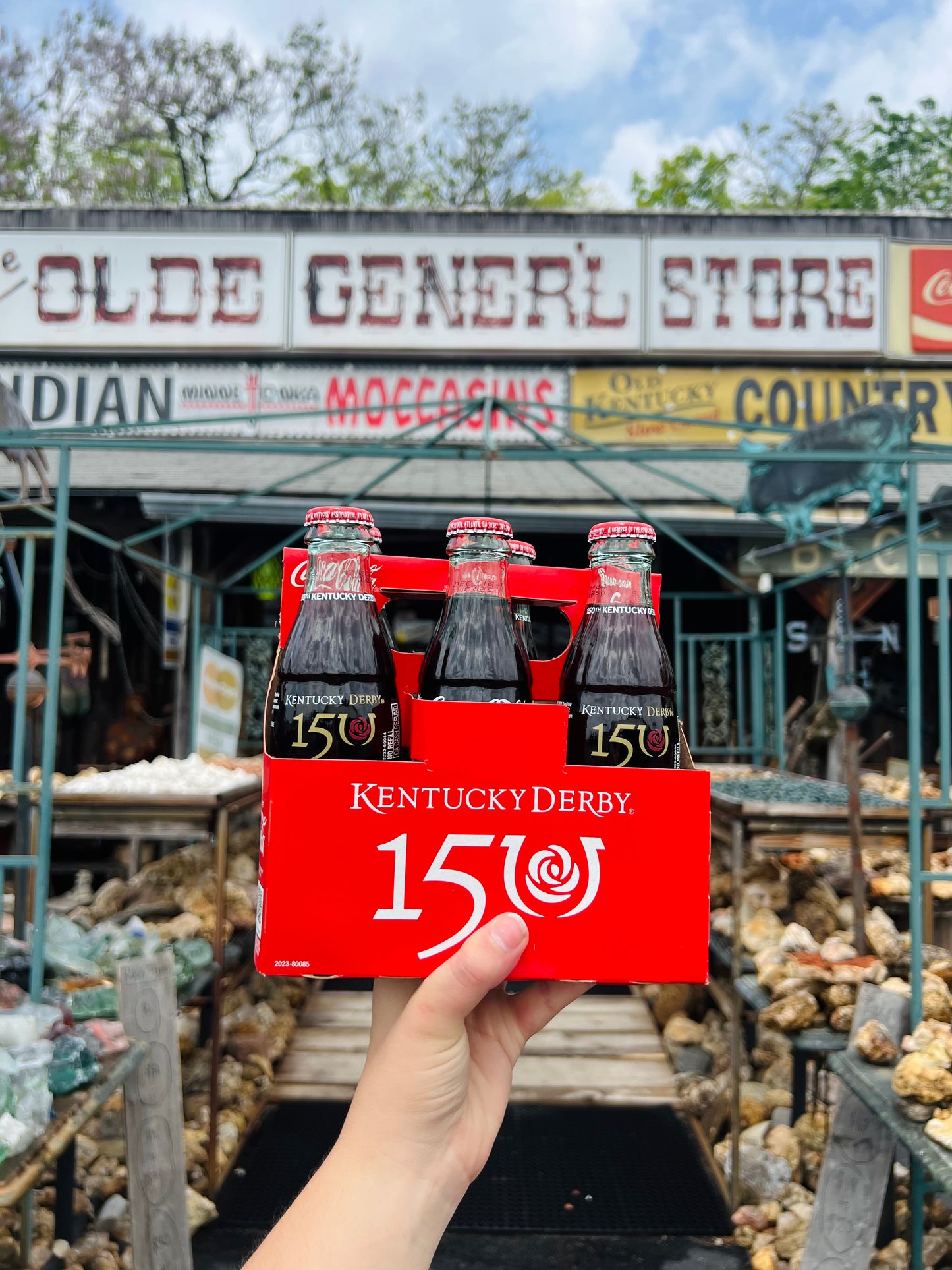 Limited Edition 150th Kentucky Derby Coca Cola 8oz Glass Bottle 6 Pack