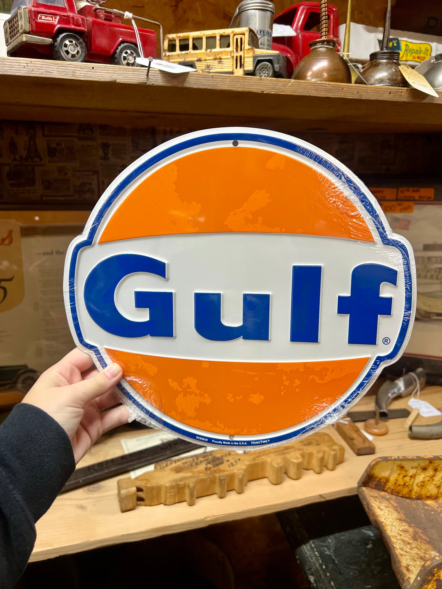 Gulf Die Cut Round Metal Sign 12"