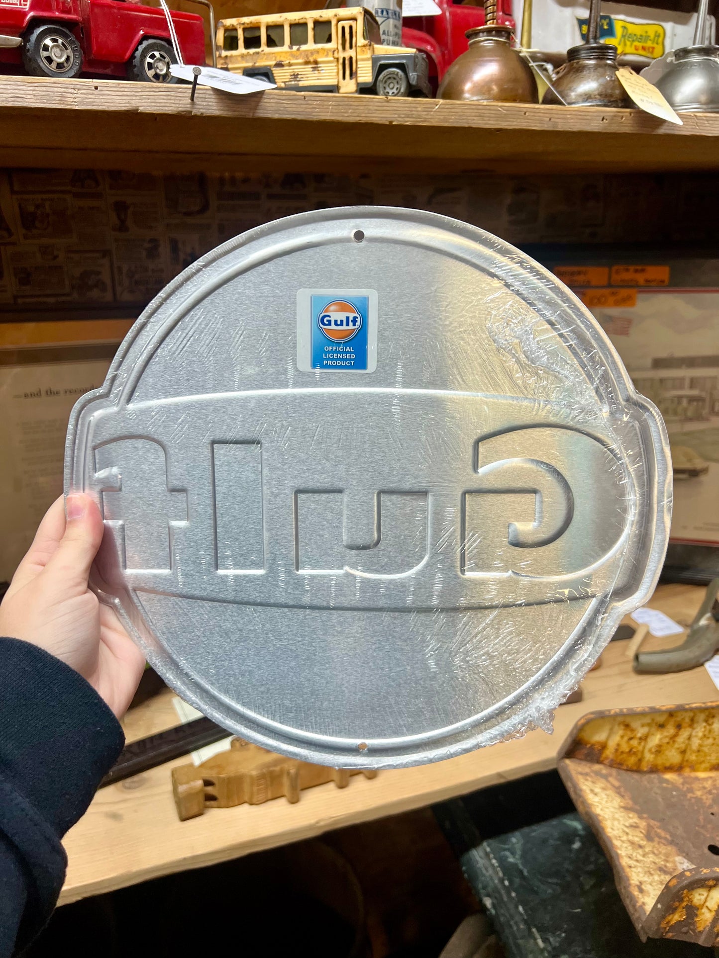 Gulf Die Cut Round Metal Sign 12"