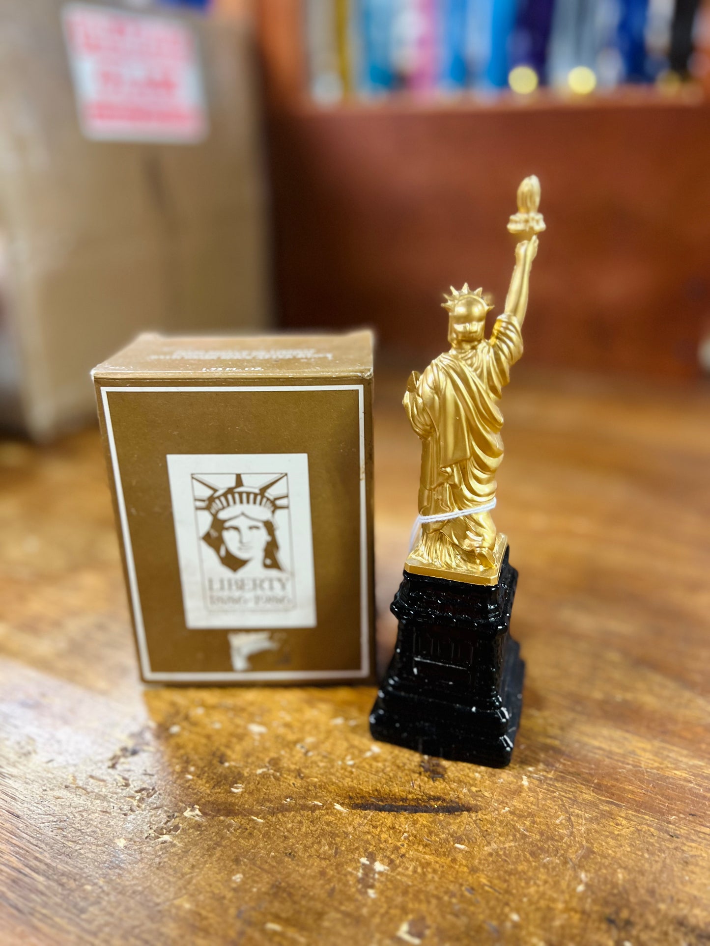 Vintage Avon Statue of Liberty - with box!
