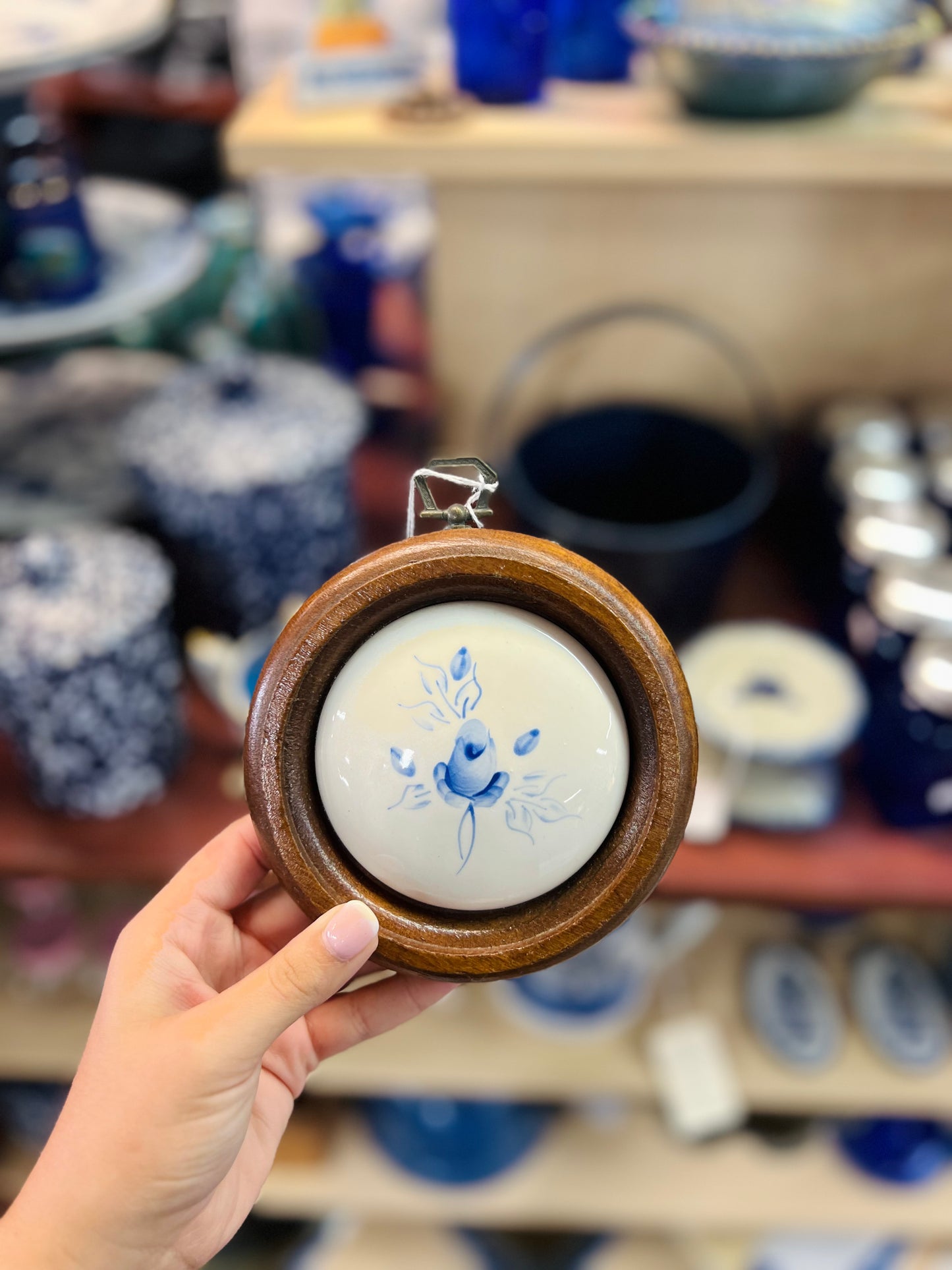 Vintage Lasting Products Hand Painted Blue & White Porcelain flower wooden plaque