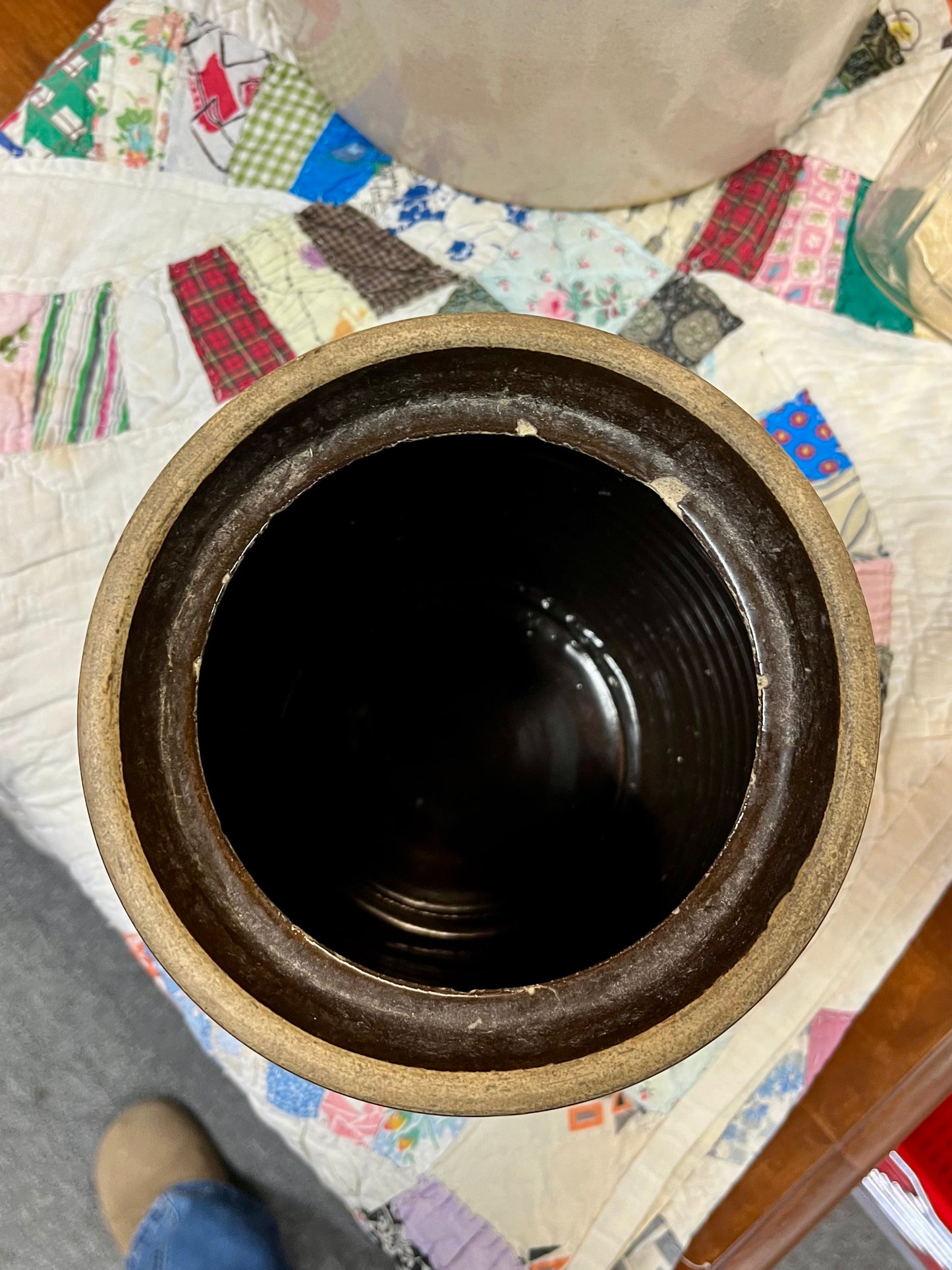 Small Brown/Beige Crock