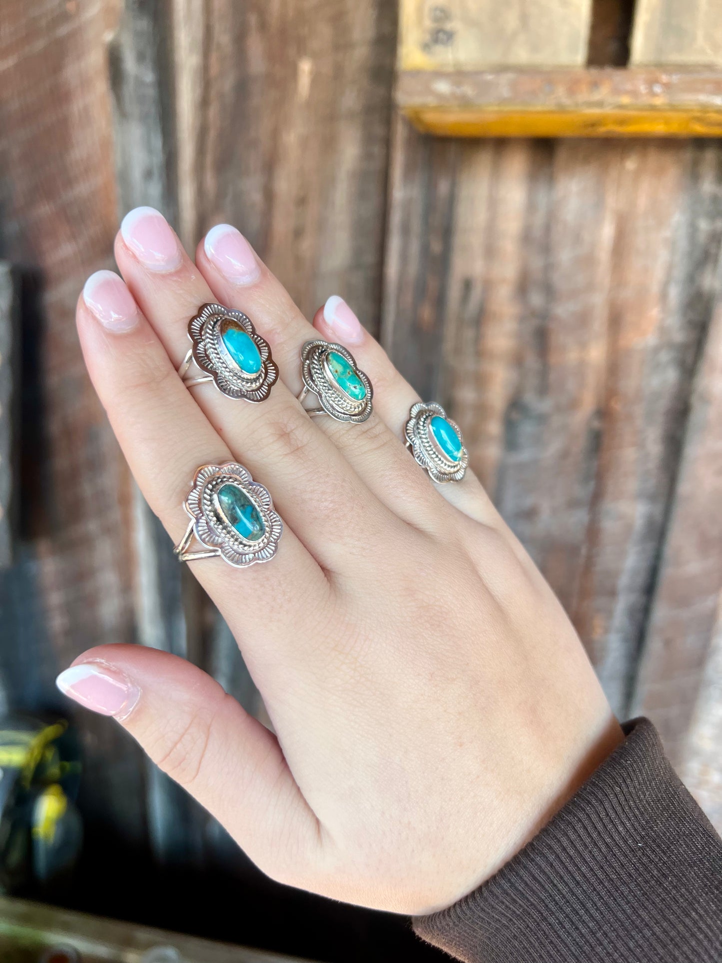 Genuine Kingman Turquoise Scallop Sterling Silver Ring