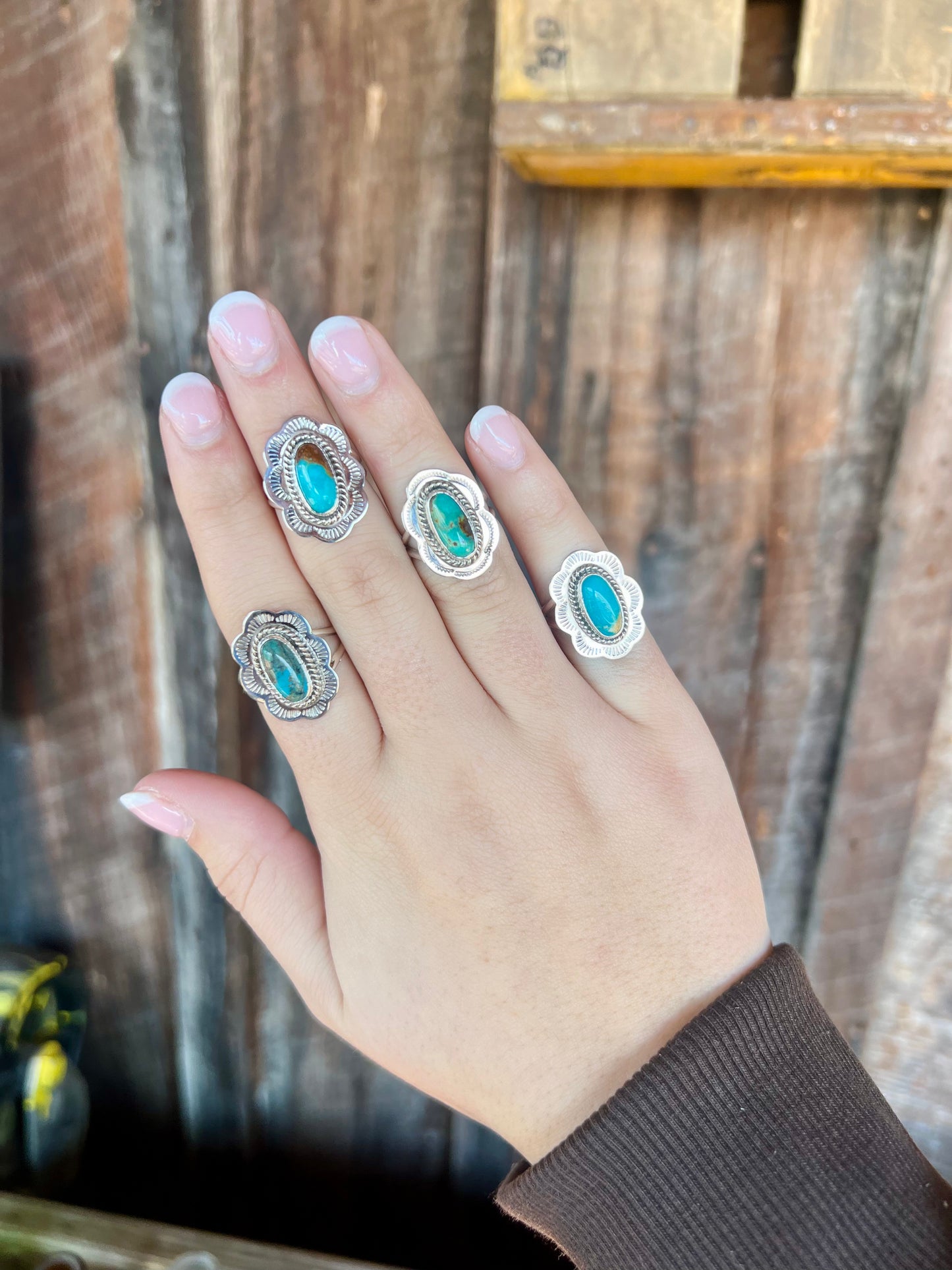 Genuine Kingman Turquoise Scallop Sterling Silver Ring