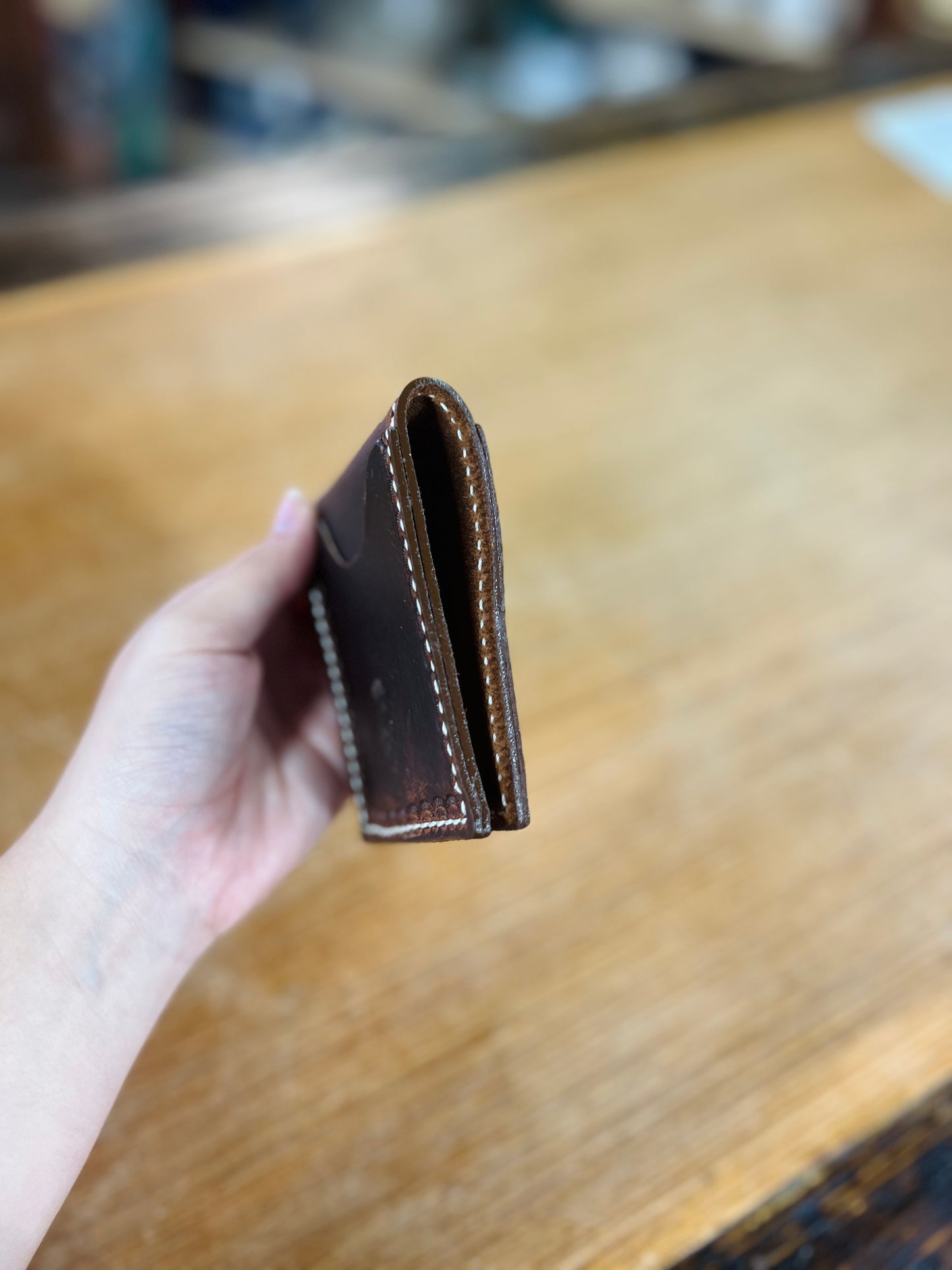 Genuine Leather Magnetic Money Clip with 2 Outside Pockets
