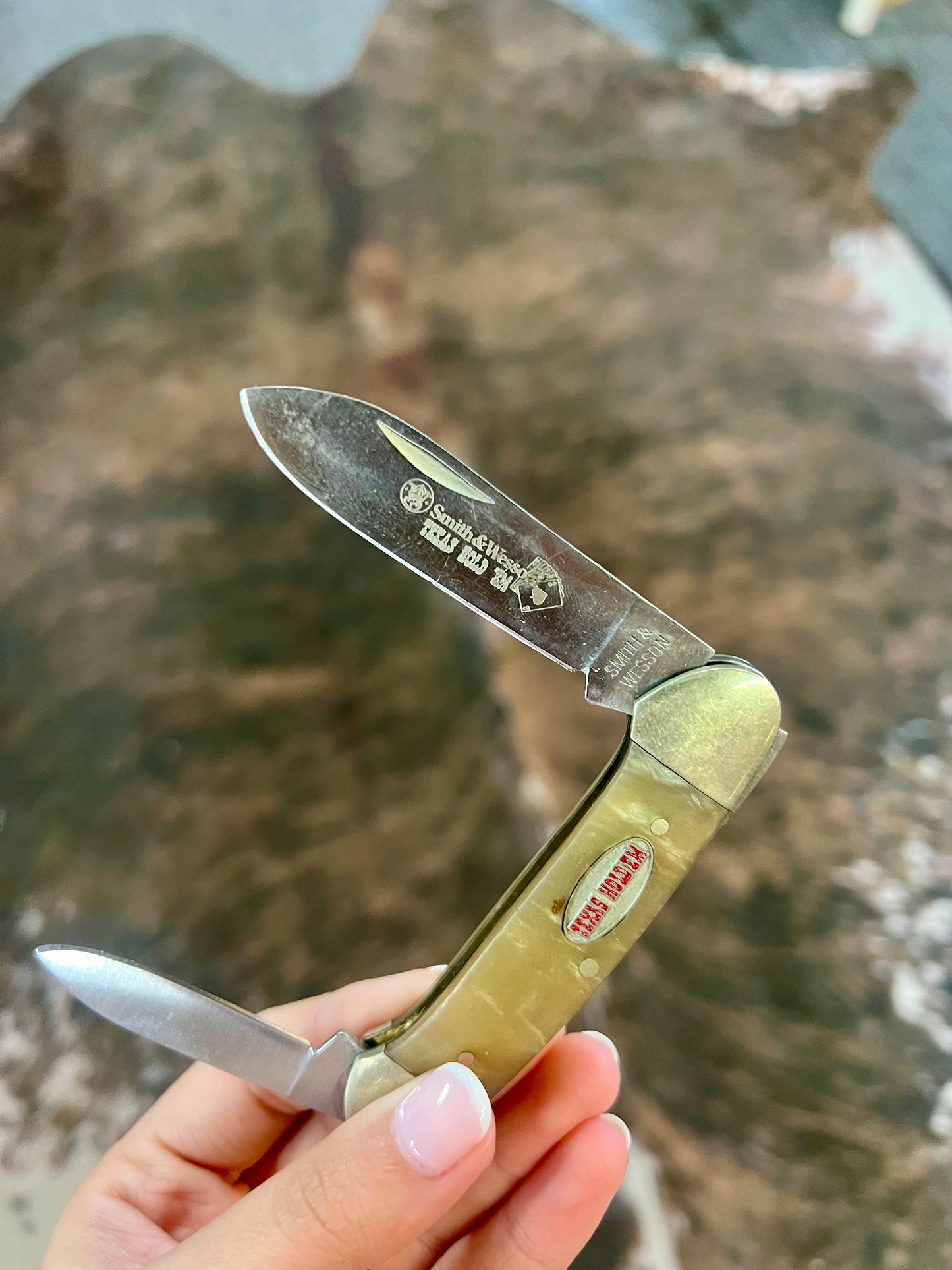 Smith and Wesson Texas Hold 'em Pocket knife 2 blade