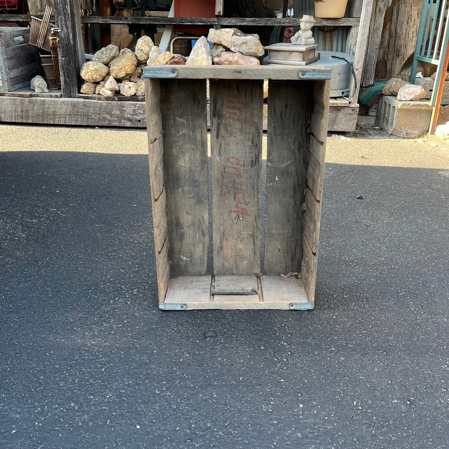 Fresh Up 7 Up / Dr. Pepper on End Wooden Crate