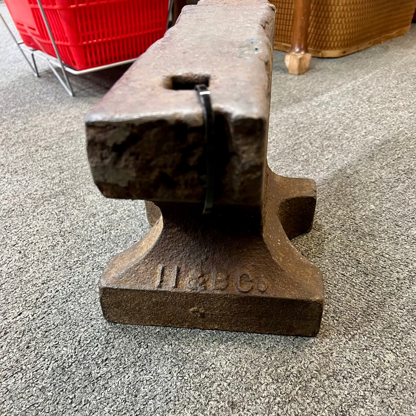 Antique II & BC Illinois Iron and Bolt Company #10 Early Vulcan Blacksmith Anvil