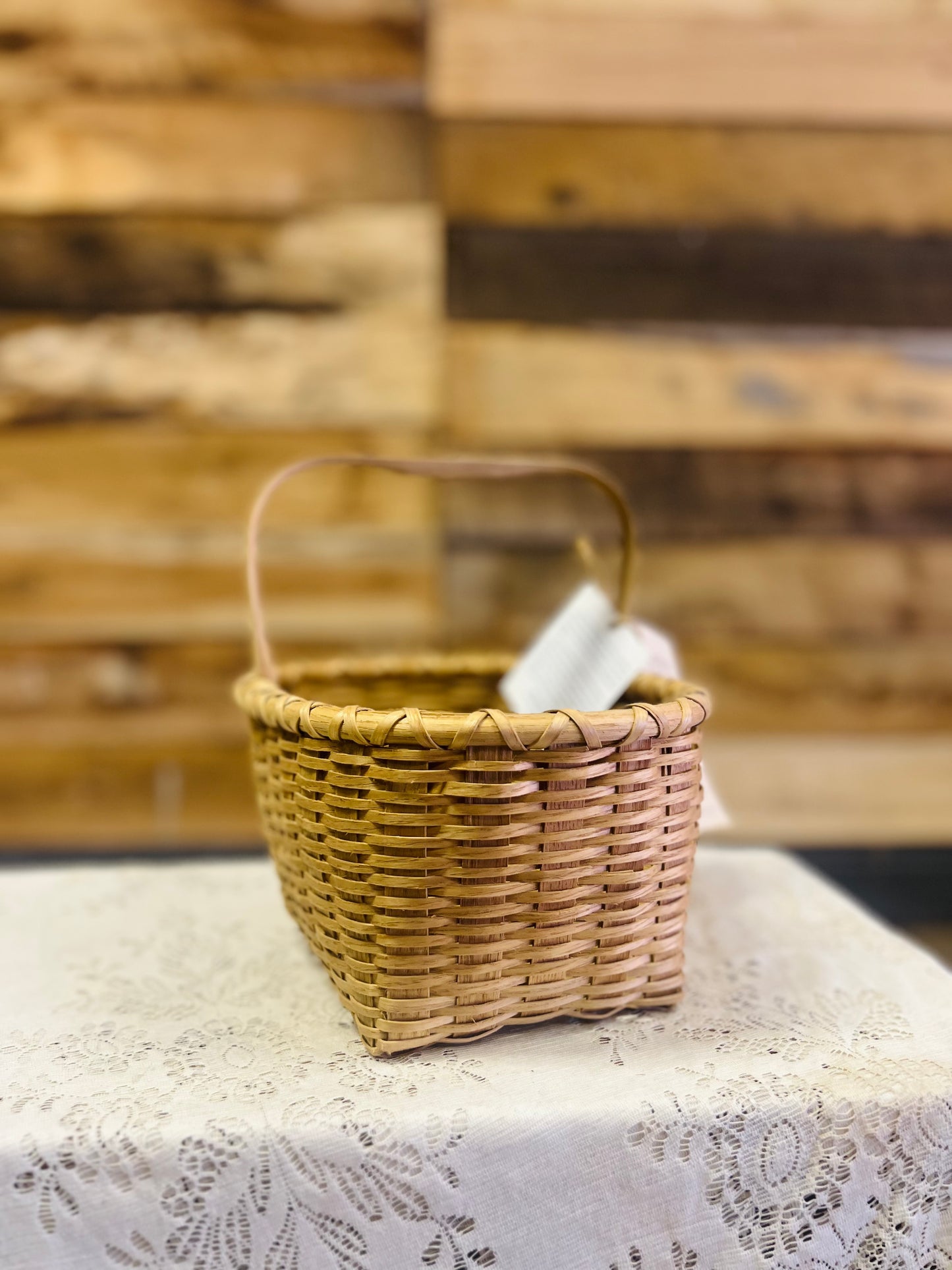 Vintage Basket Shaker