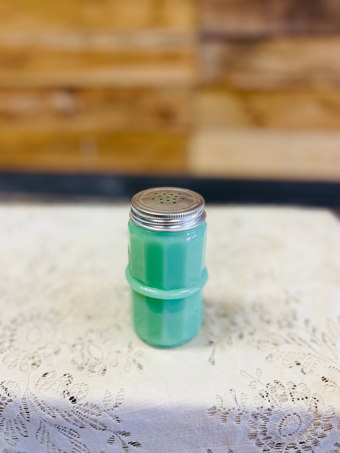 Vintage Jeanette Glass Jadeite Shaker