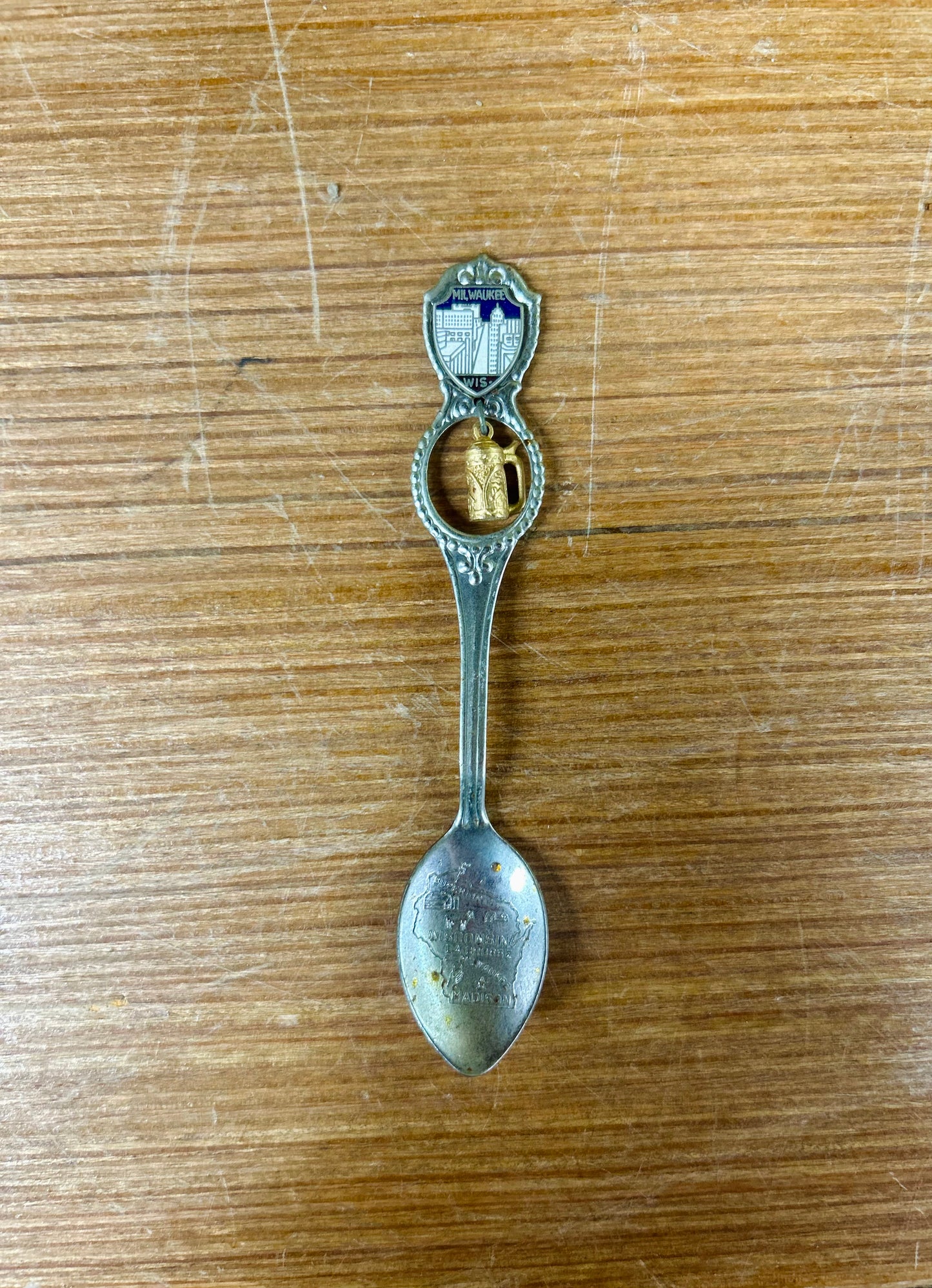 Vintage Mikwaukee WIS Collectible Spoon With Bottle Charm