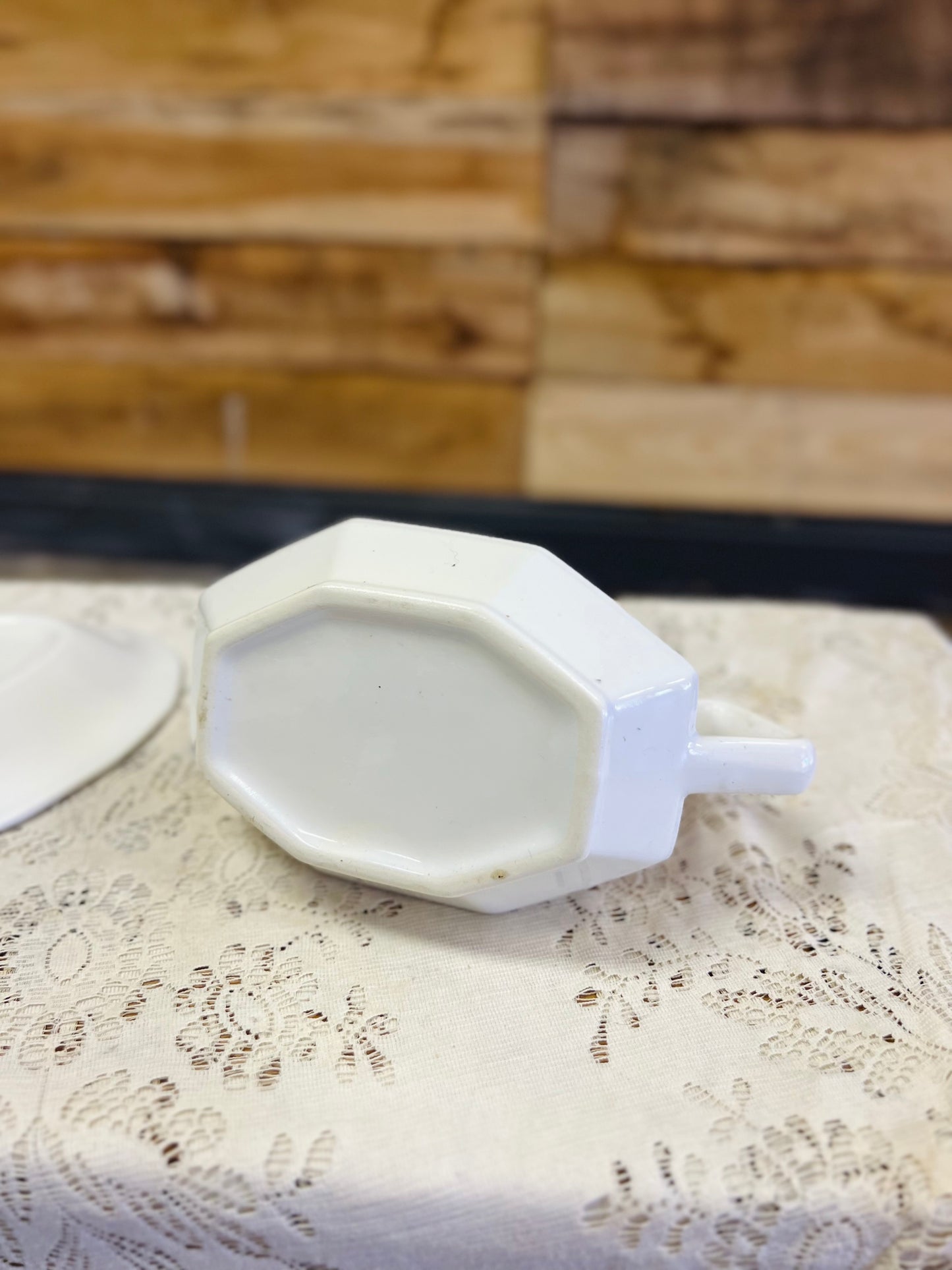 Vintage Homer Laughlin "Colonial White" Gravy Boat