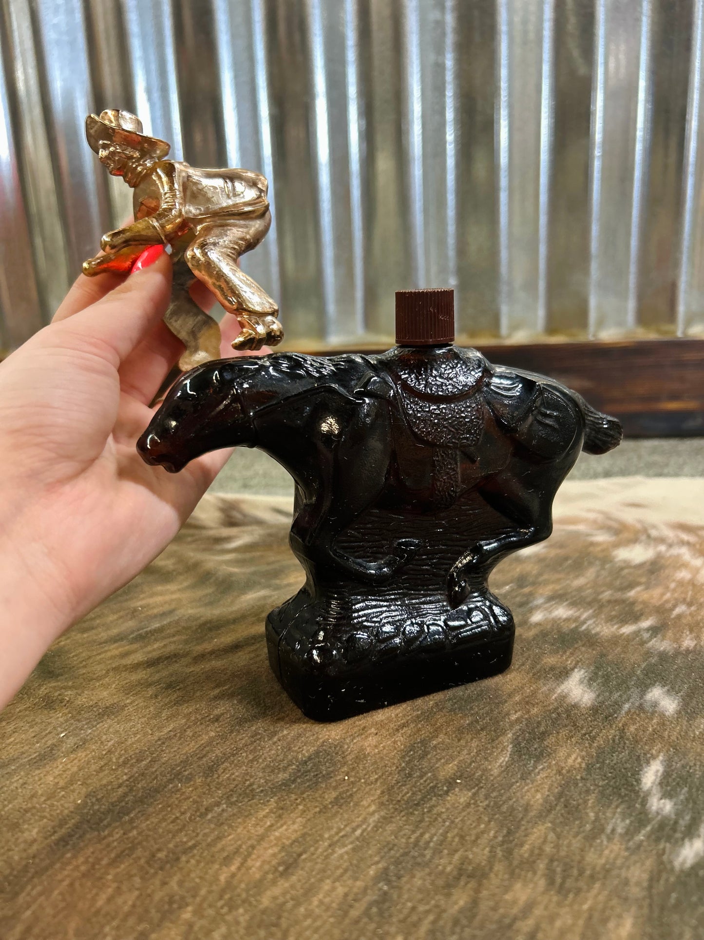 Vintage Avon Pony Express Full Bottle