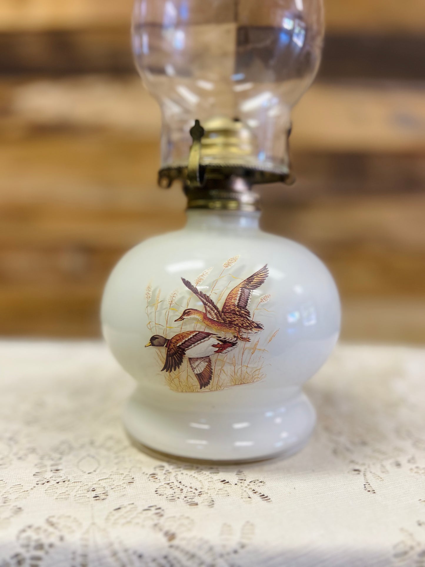 Vintage Lamp Light Farms Mallard Ducks Lamp