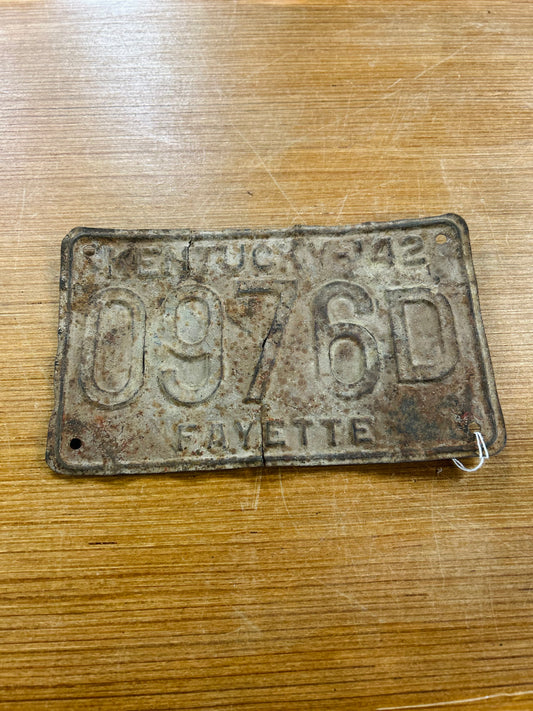Vintage 1942 Kentucky Fayette Co License Plate