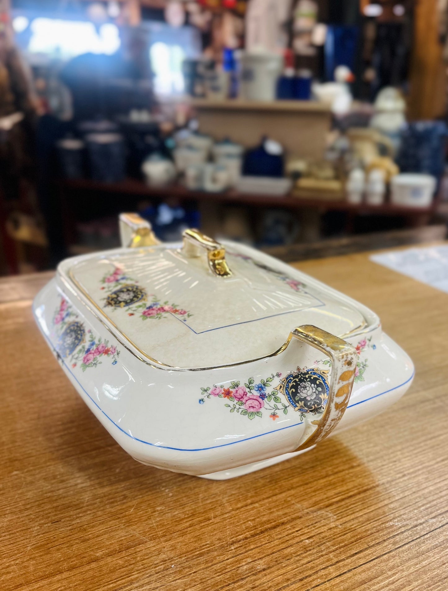 Vintage Majestic Chinaware Cover Dish