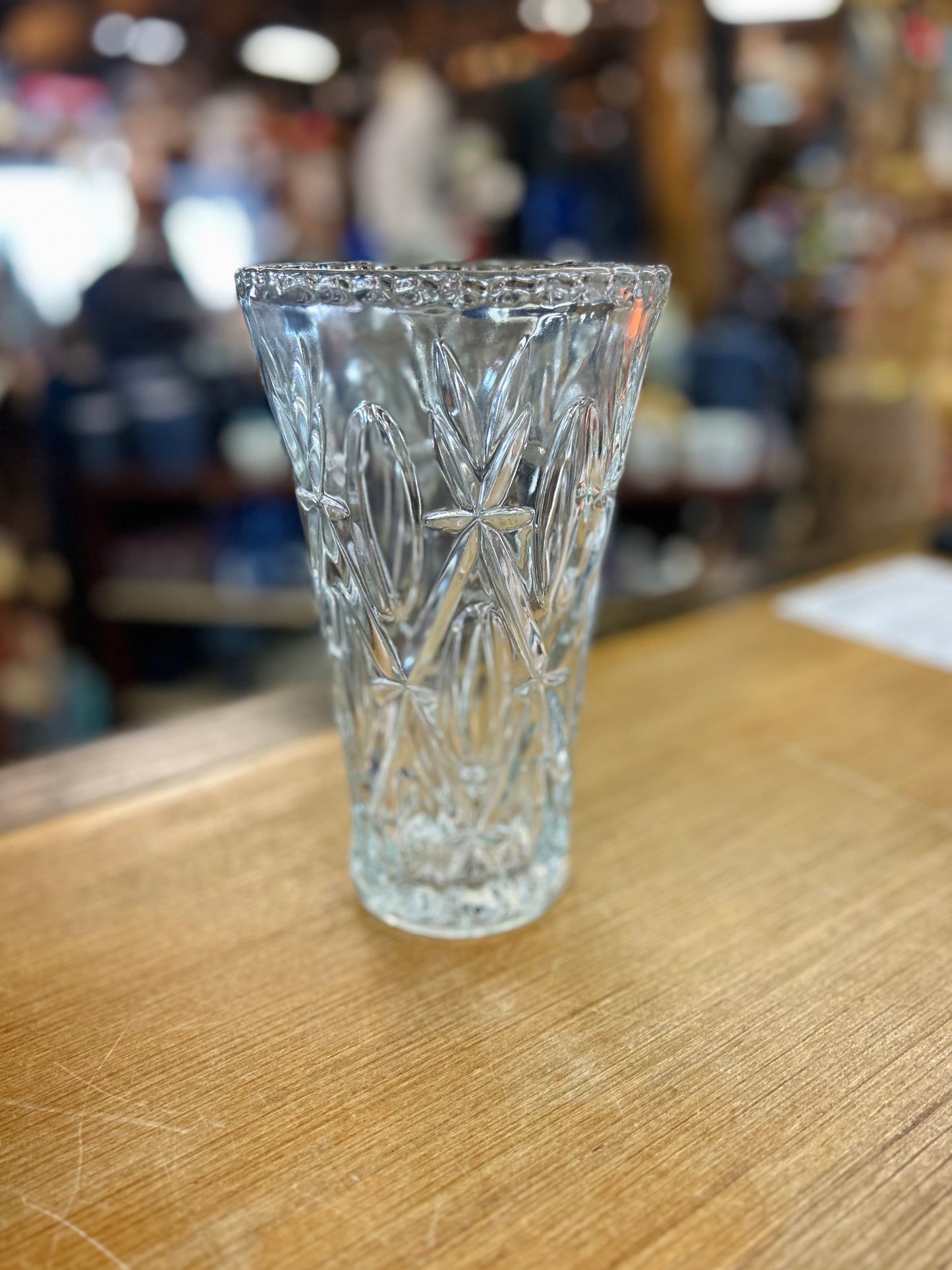 Vintage Anchor Hocking " Cross & Olive" Pattern Glass Vase