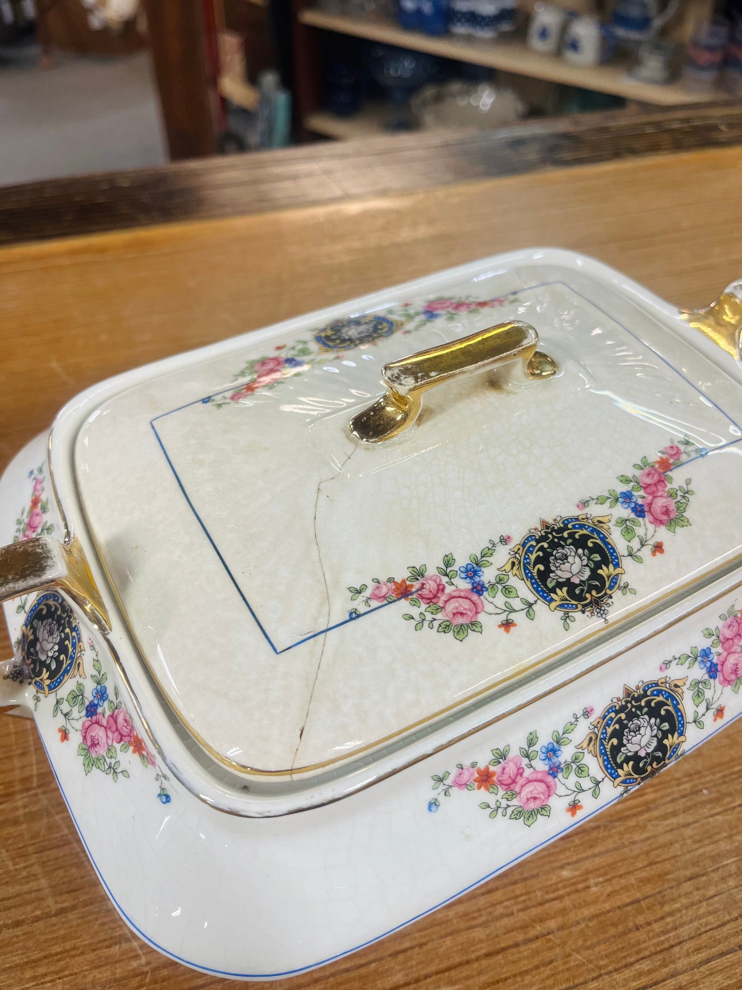 Vintage Majestic Chinaware Cover Dish