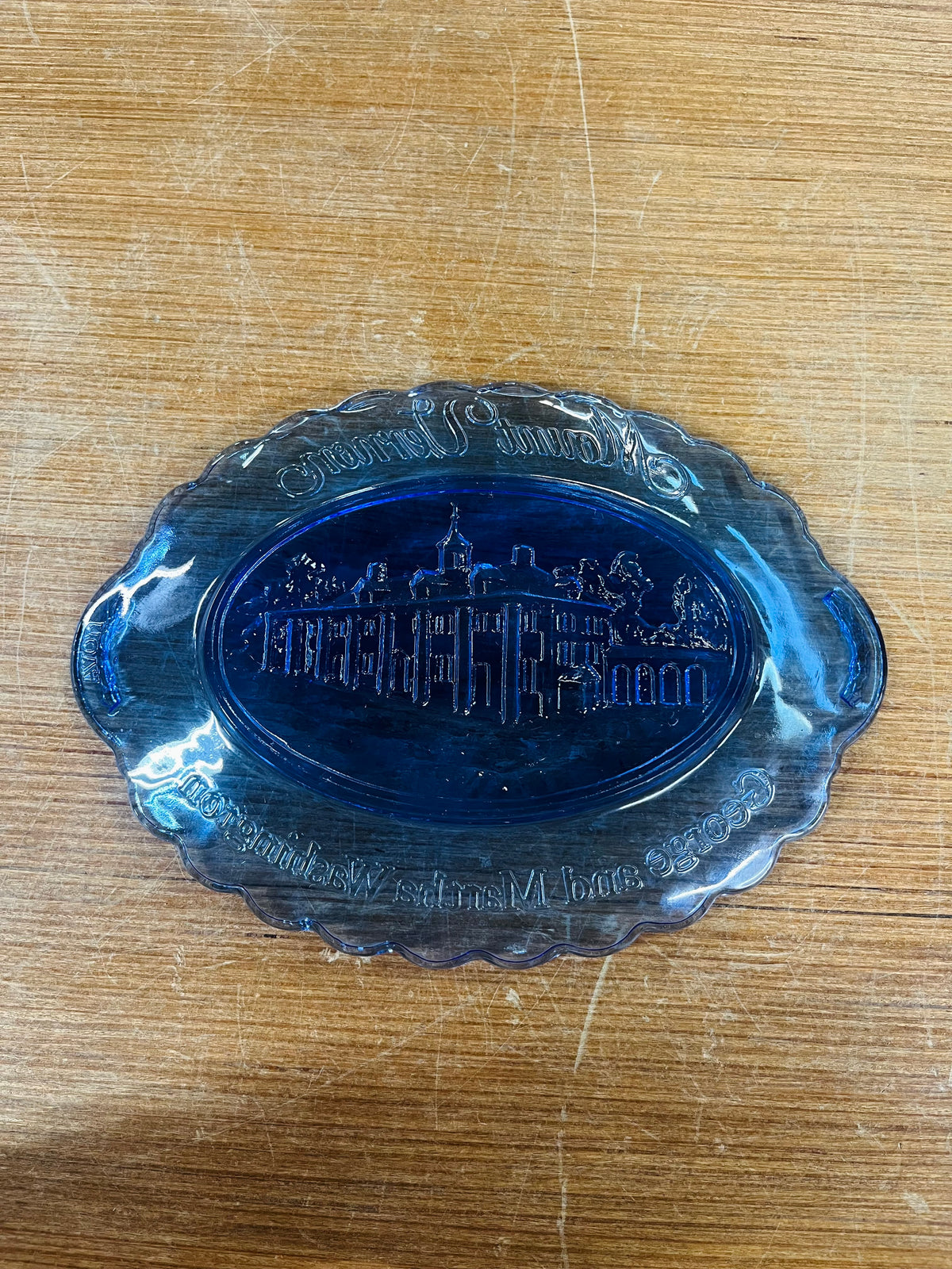 Vintage Avon Mount Vernon George & Martha Washington Glass Plate