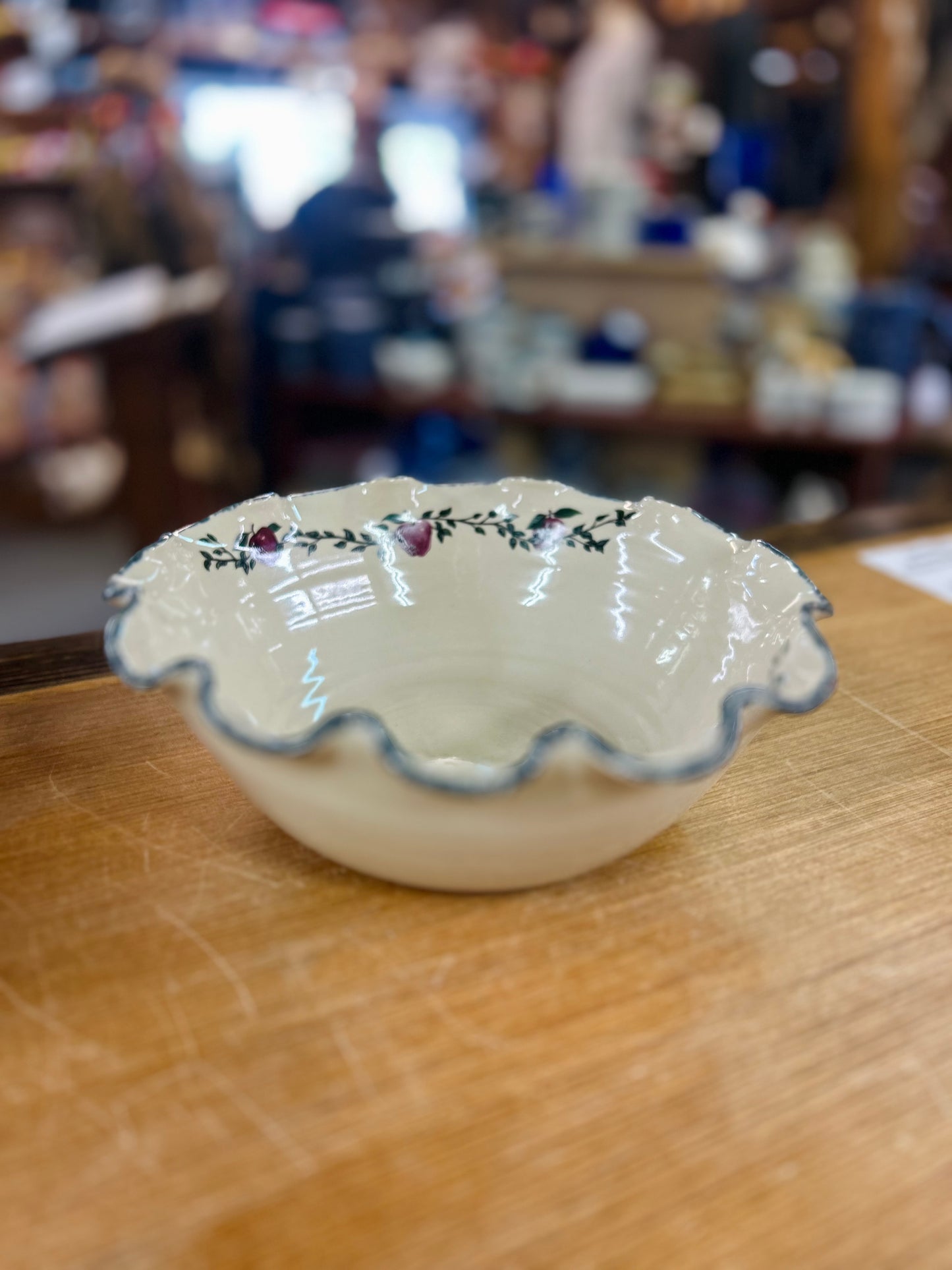 Home and Garden Party Stoneware Serving Bowl with Apple on Vine Pattern