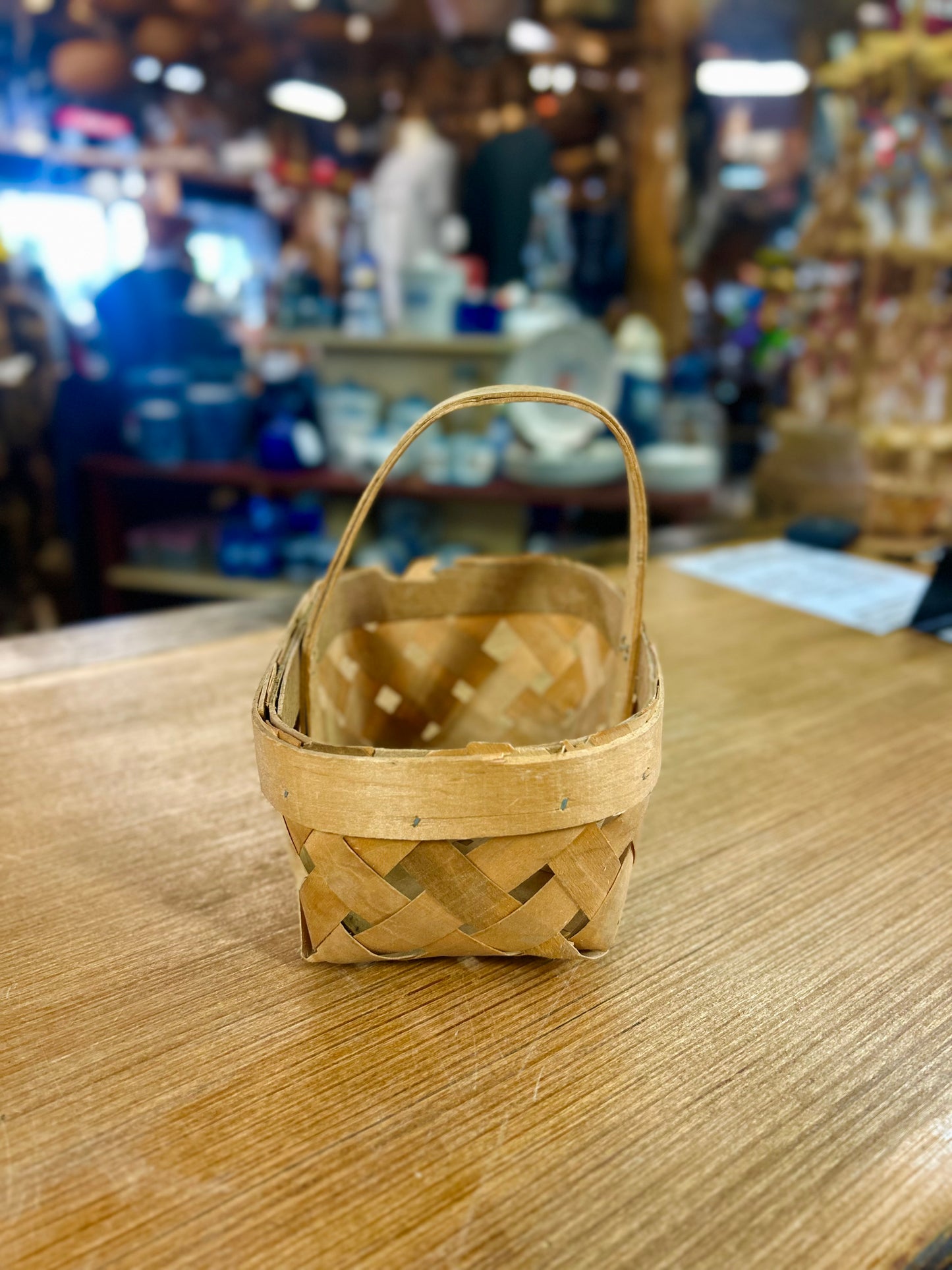 Vintage Amish Mini Wooden Woven Basket With Fixed Handle