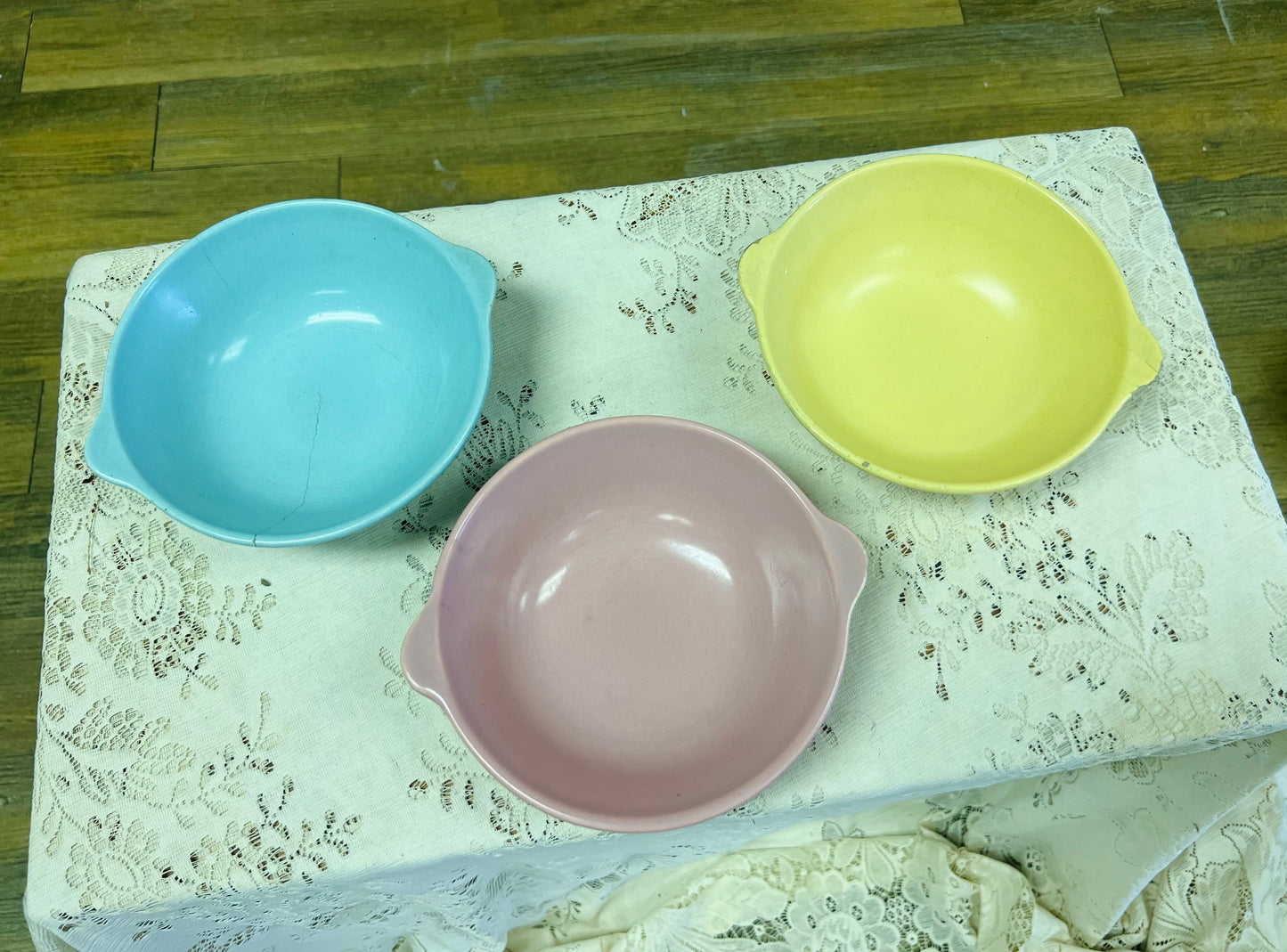 Vintage Happy Trails Set of 3 Bowls