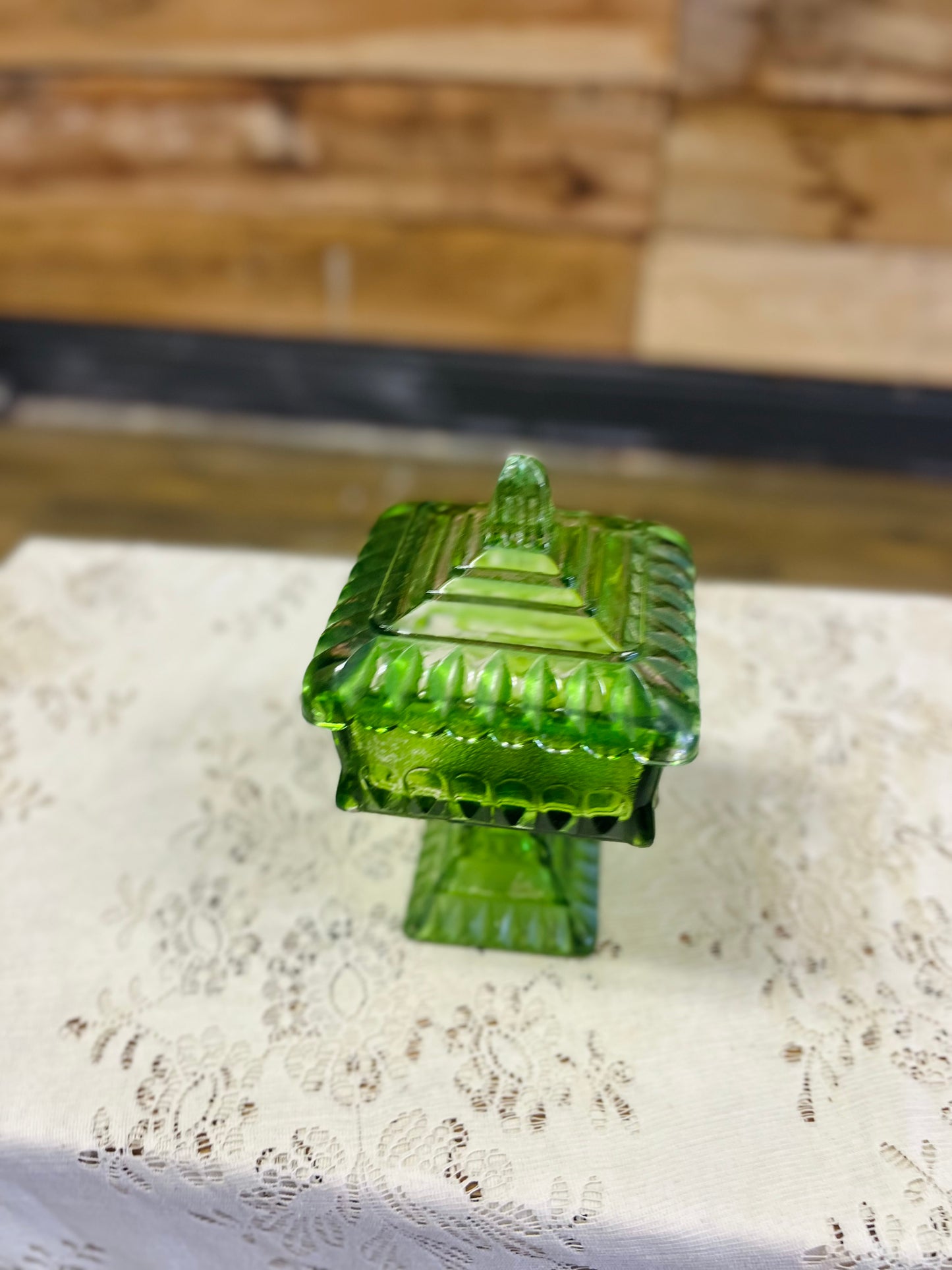 Vintage Jeannette Glass Green Wedding Cake Dish