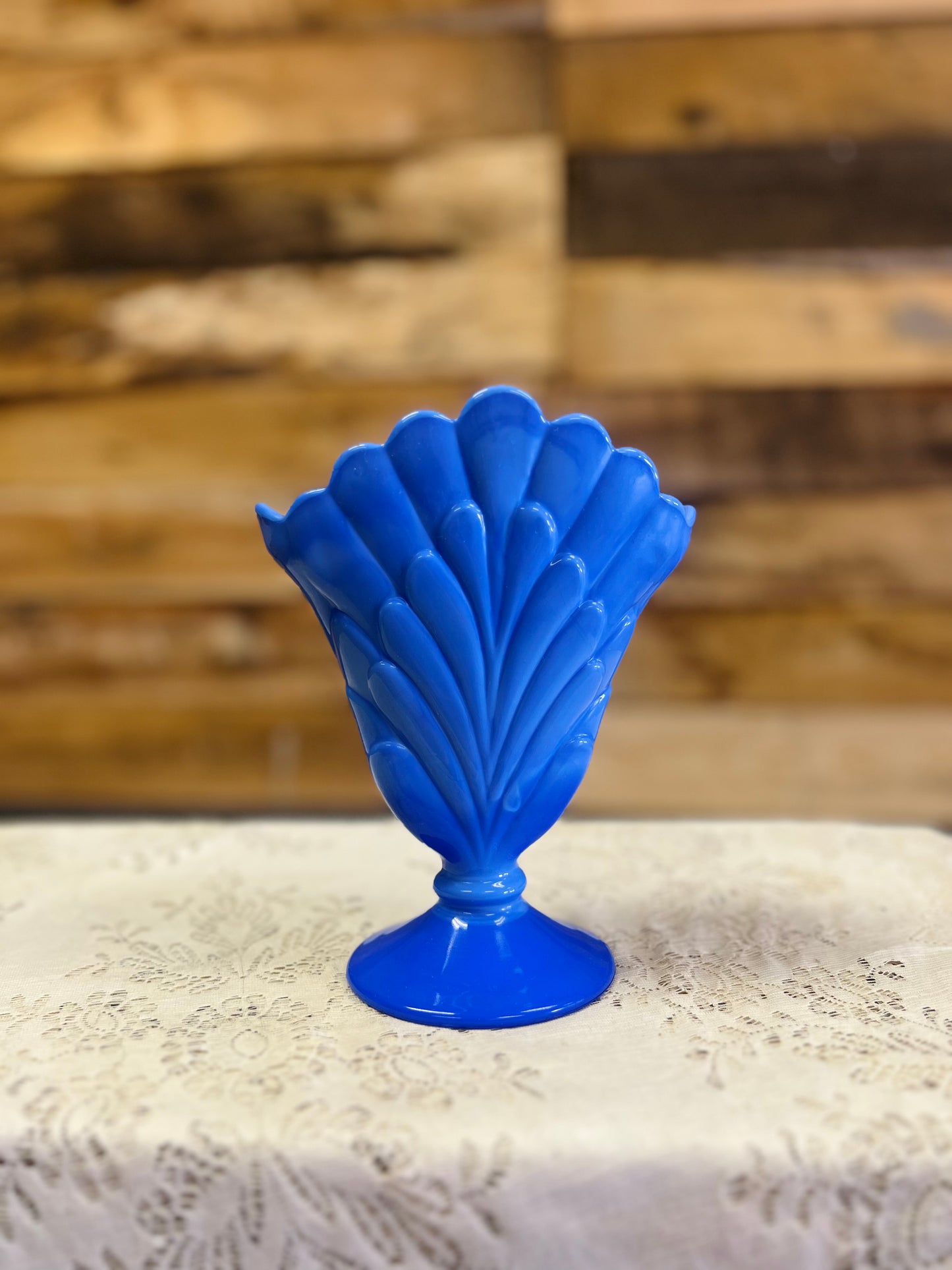 Fenton Periwinkle Blue Vase