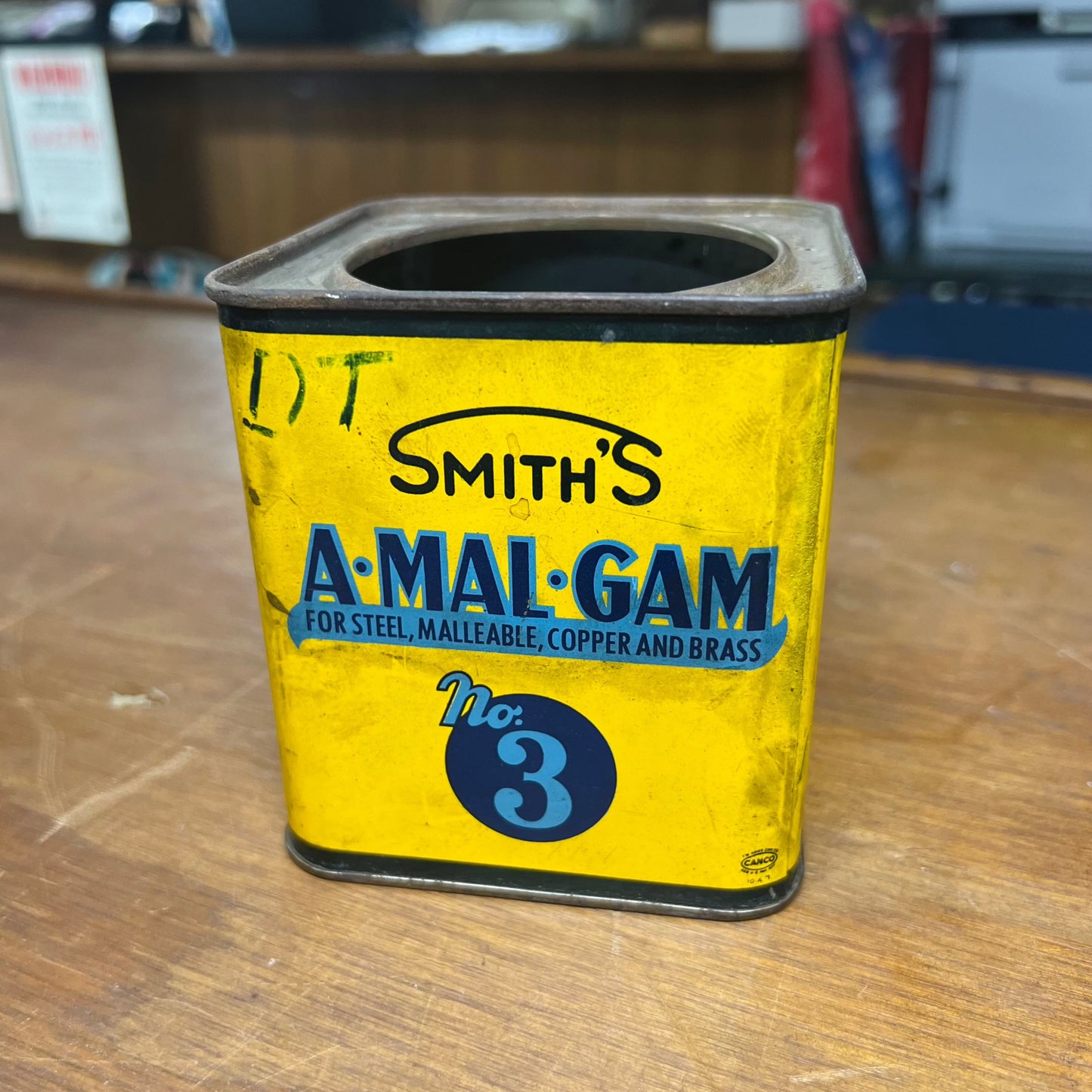 Smith's A-MAL-GAM No. 3 Tin