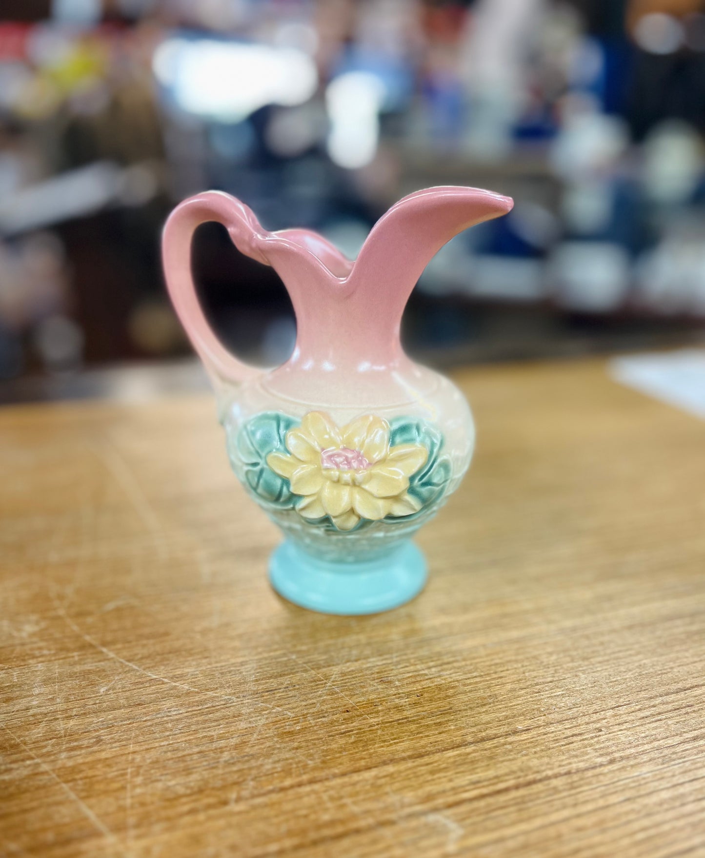 Vintage Hull Art Pottery Water Lily Vase