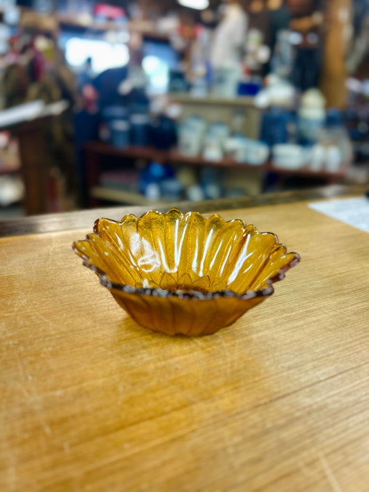 Vintage Indiana Glass Amber Sunflower Pattern Serving Bowl
