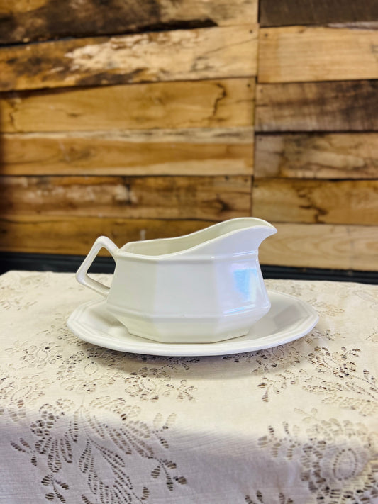 Vintage Homer Laughlin "Colonial White" Gravy Boat