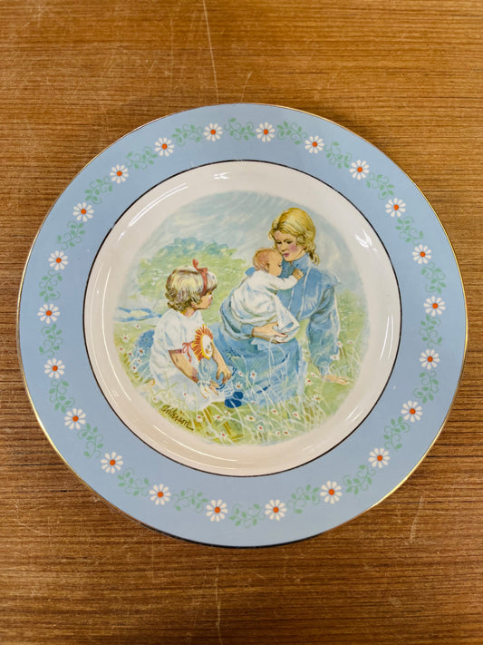 Vintage 1974 Avon "Tenderness" Commemorative Plate
