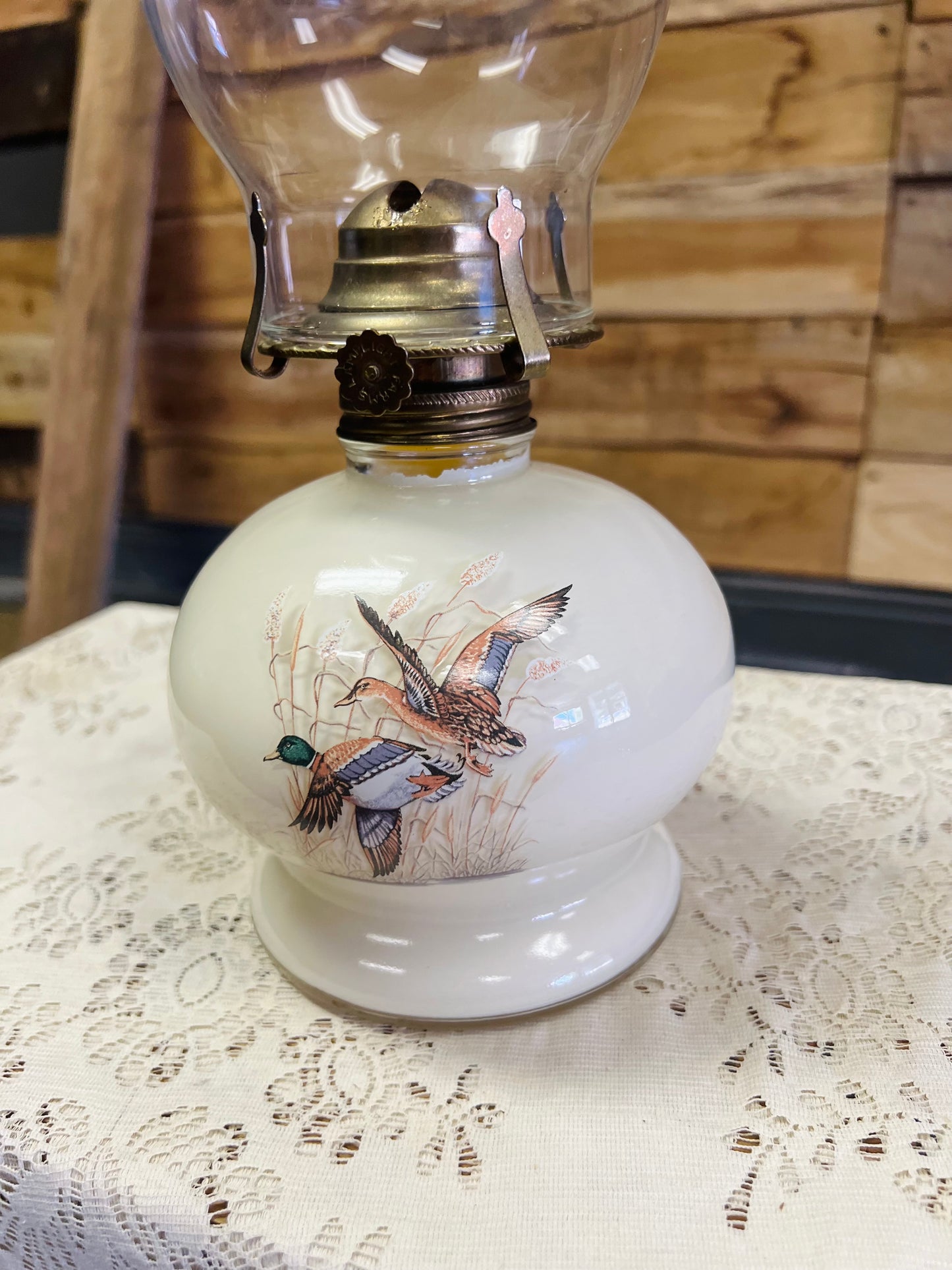 Vintage Lamplight Farms Mallard Ducks Lamp