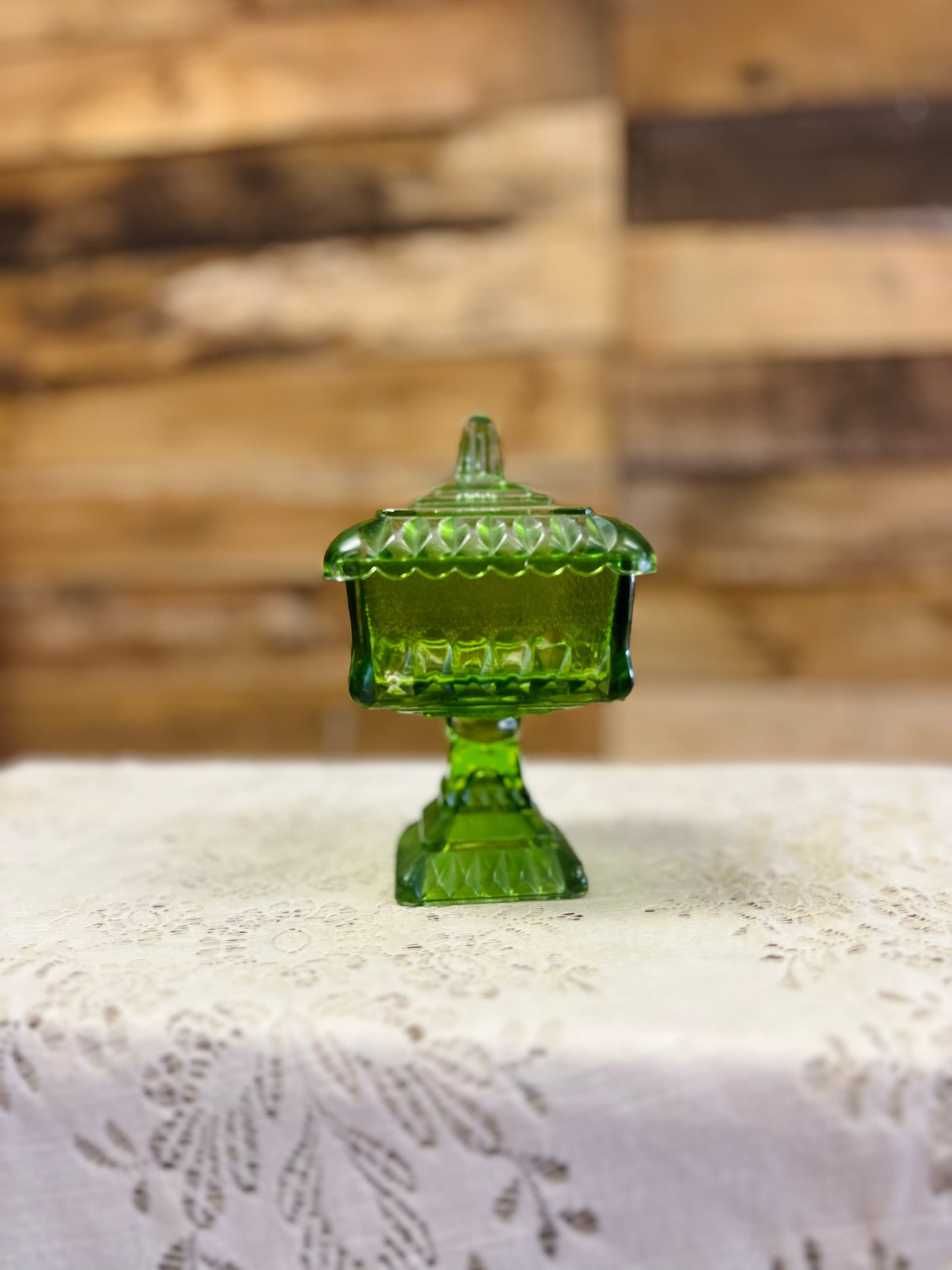 Vintage Jeannette Glass Green Wedding Cake Dish