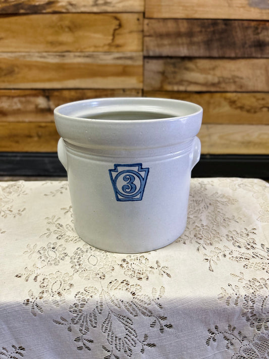 Vintage Pfaltzgraff Yorktowne Keystone #3 Stoneware Canister
