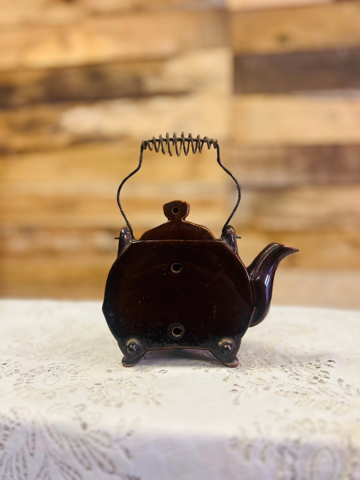Brown Teapot Wall Pocket with Lid