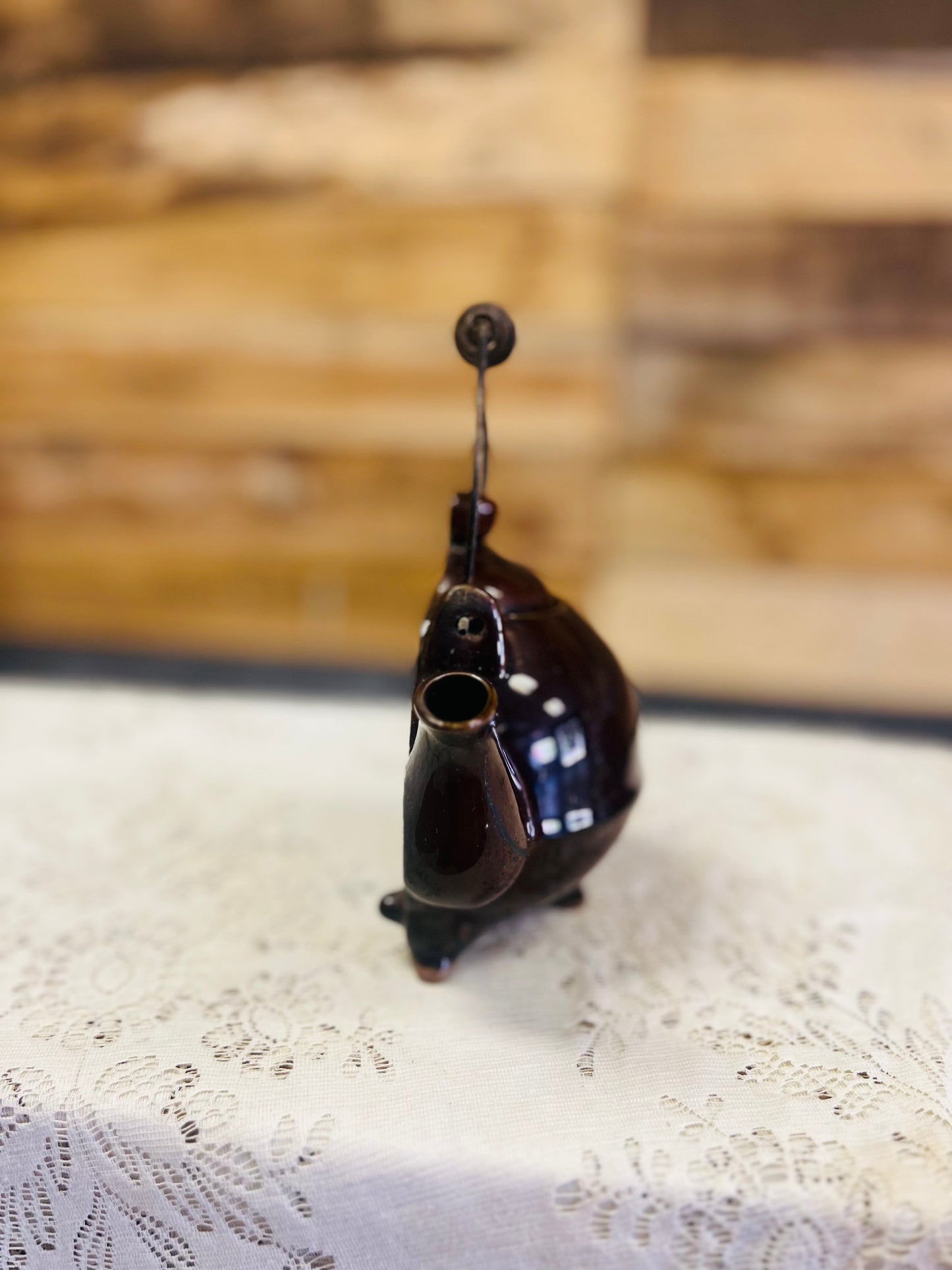 Brown Teapot Wall Pocket with Lid