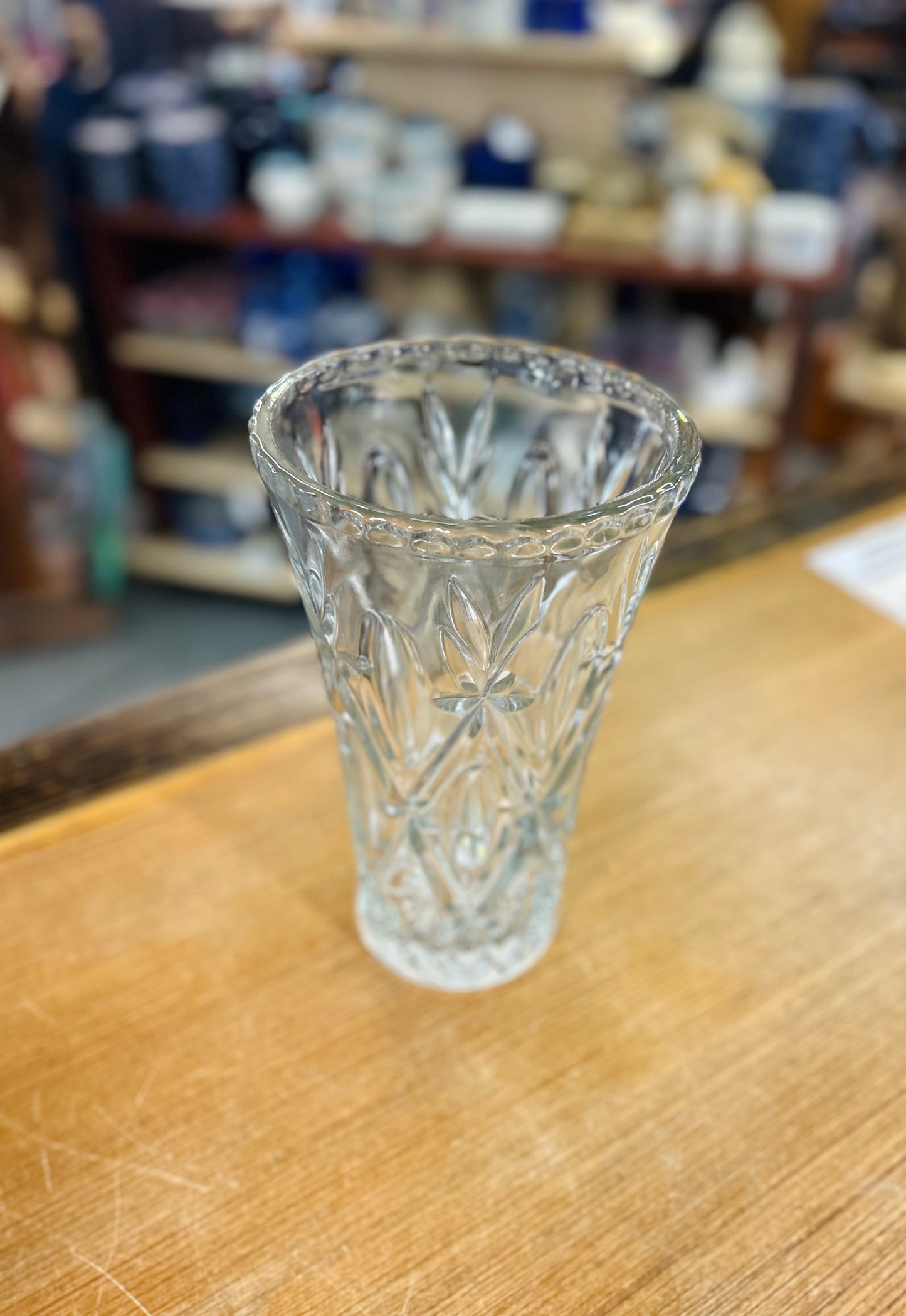 Vintage Anchor Hocking " Cross & Olive" Pattern Glass Vase