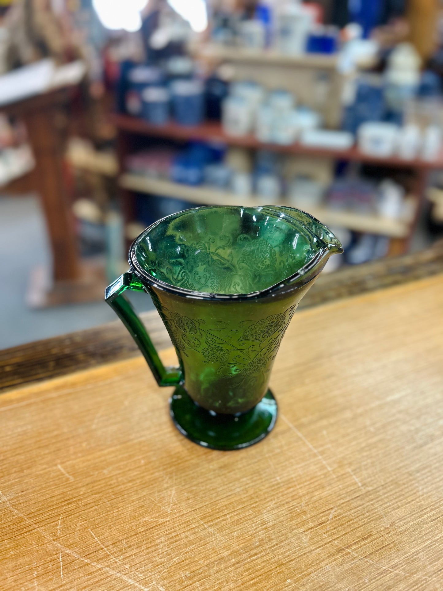 Vintage Hazel Atlas Florentine Pitcher and 4 Cups Set