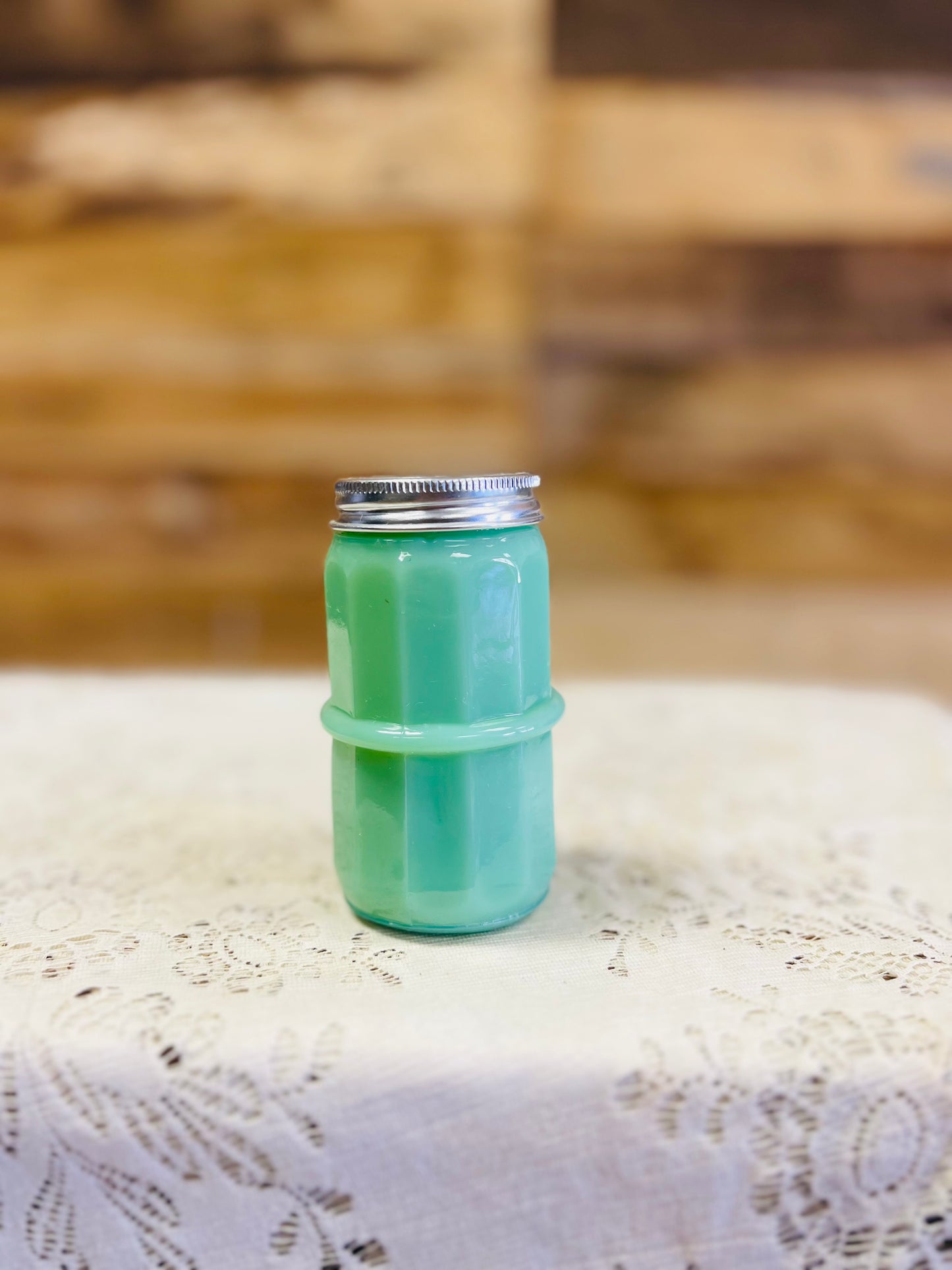 Vintage Jeanette Glass Jadeite Shaker