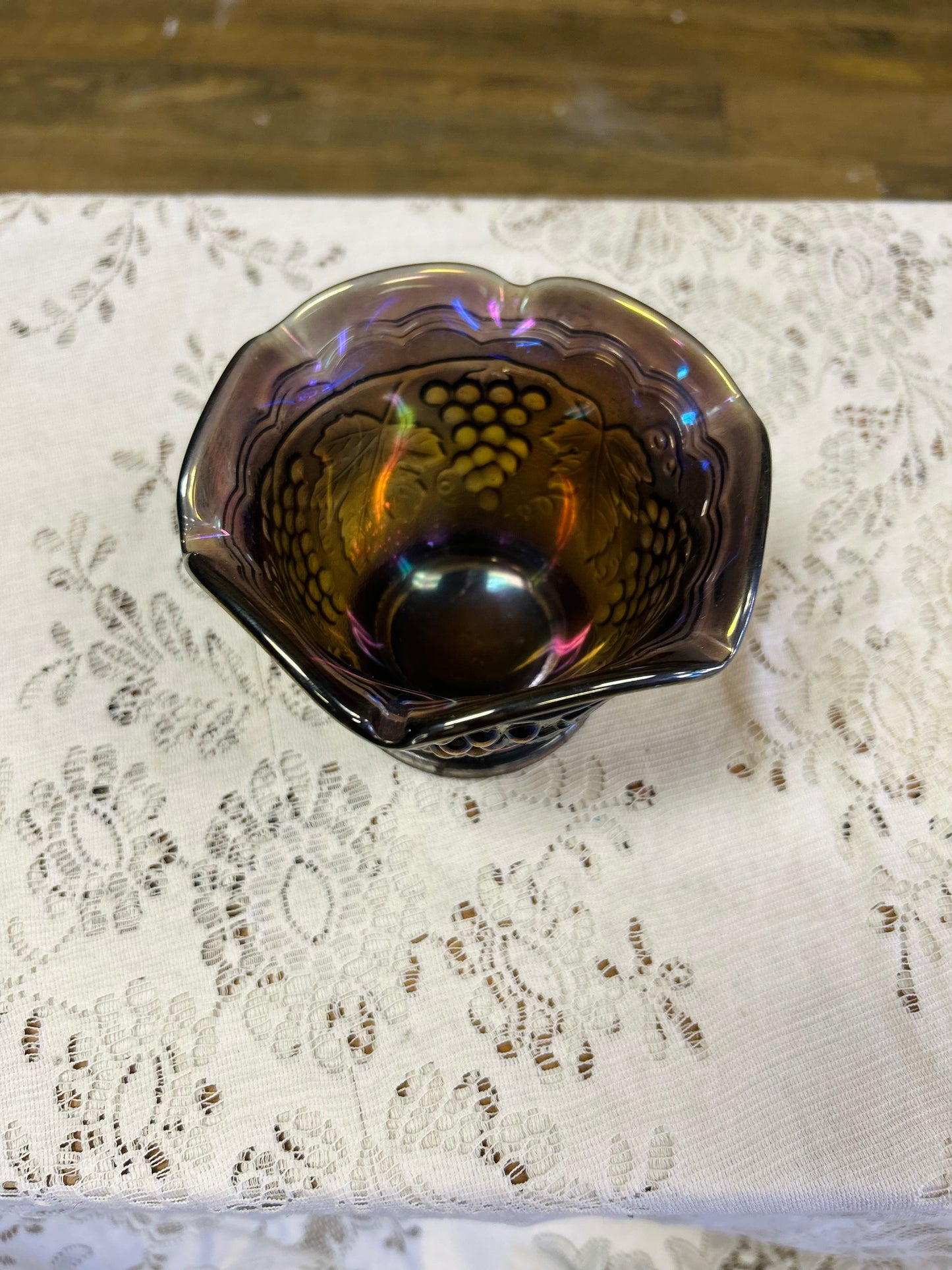 Vintage Imperial Glass Carnival Glass Bowl with Grape Pattern