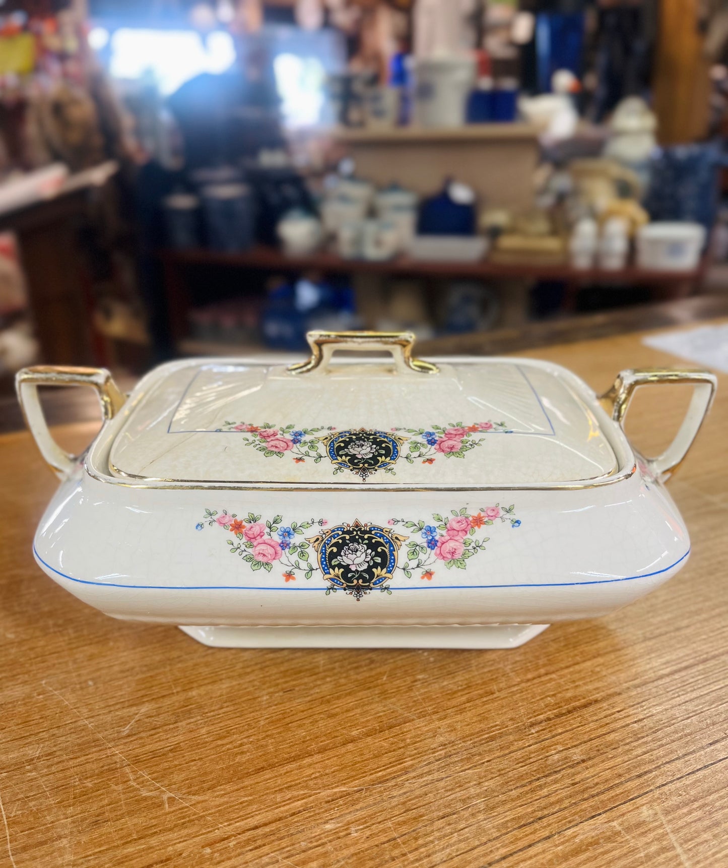 Vintage Majestic Chinaware Cover Dish