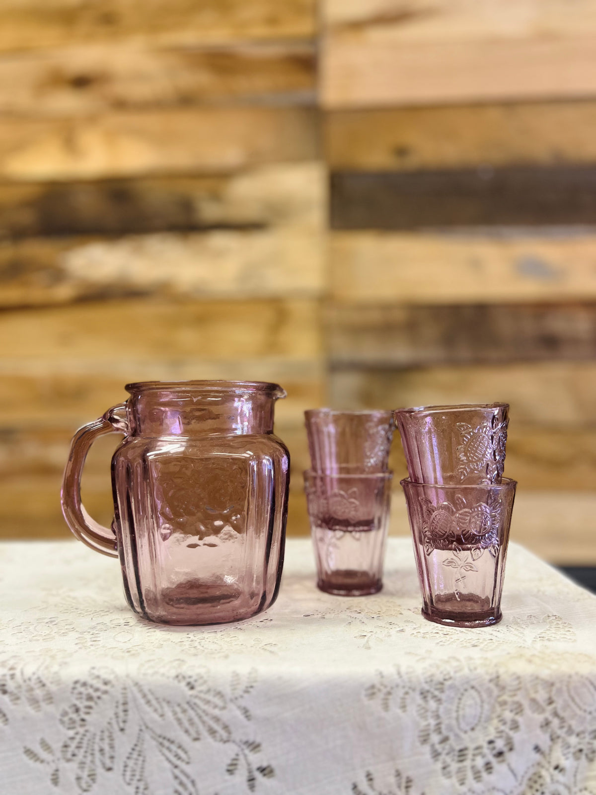 Vintage Purple Glass Ptcher With 4 Cups