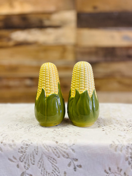 Vintage Shawnee Pottery " Corn King" Pattern Salt and Pepper Shakers